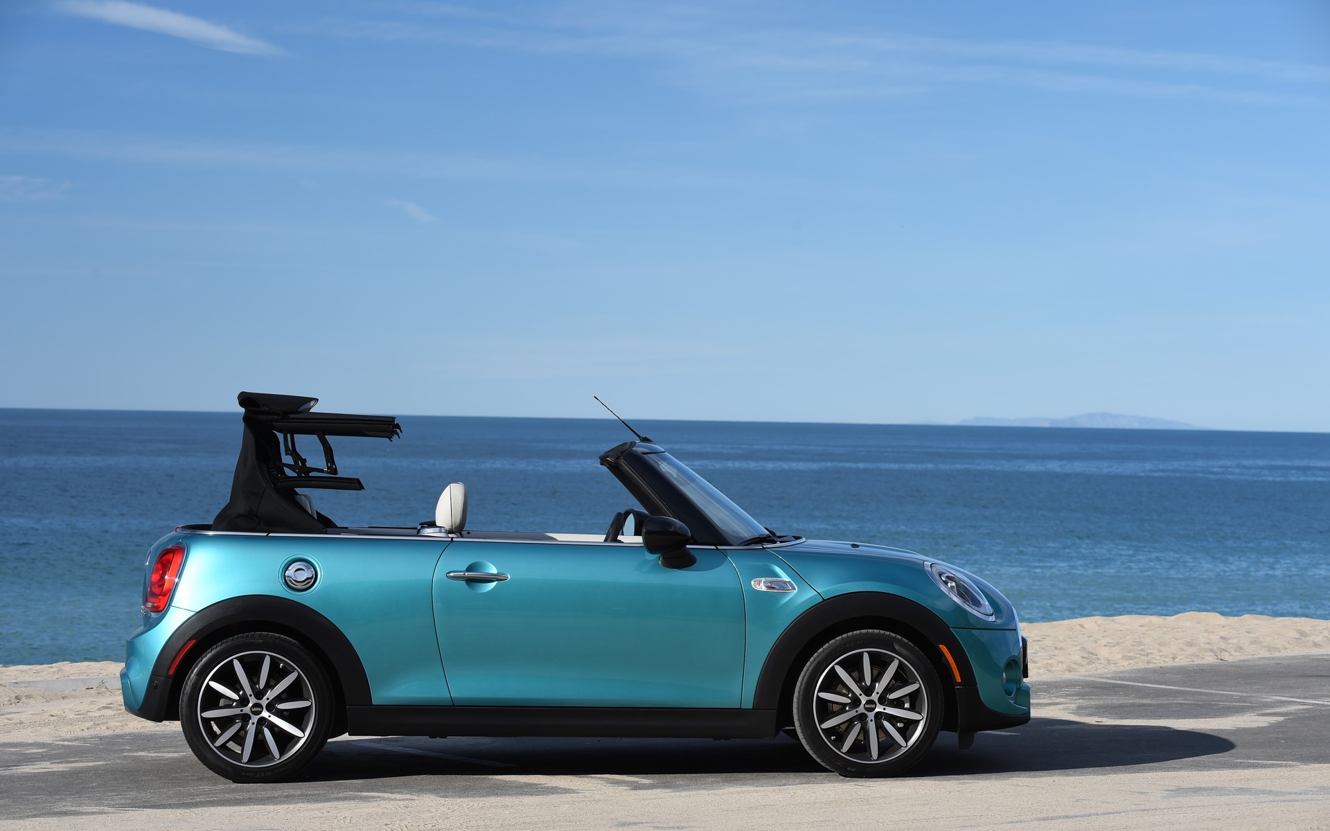 2016 MINI Cabriolet