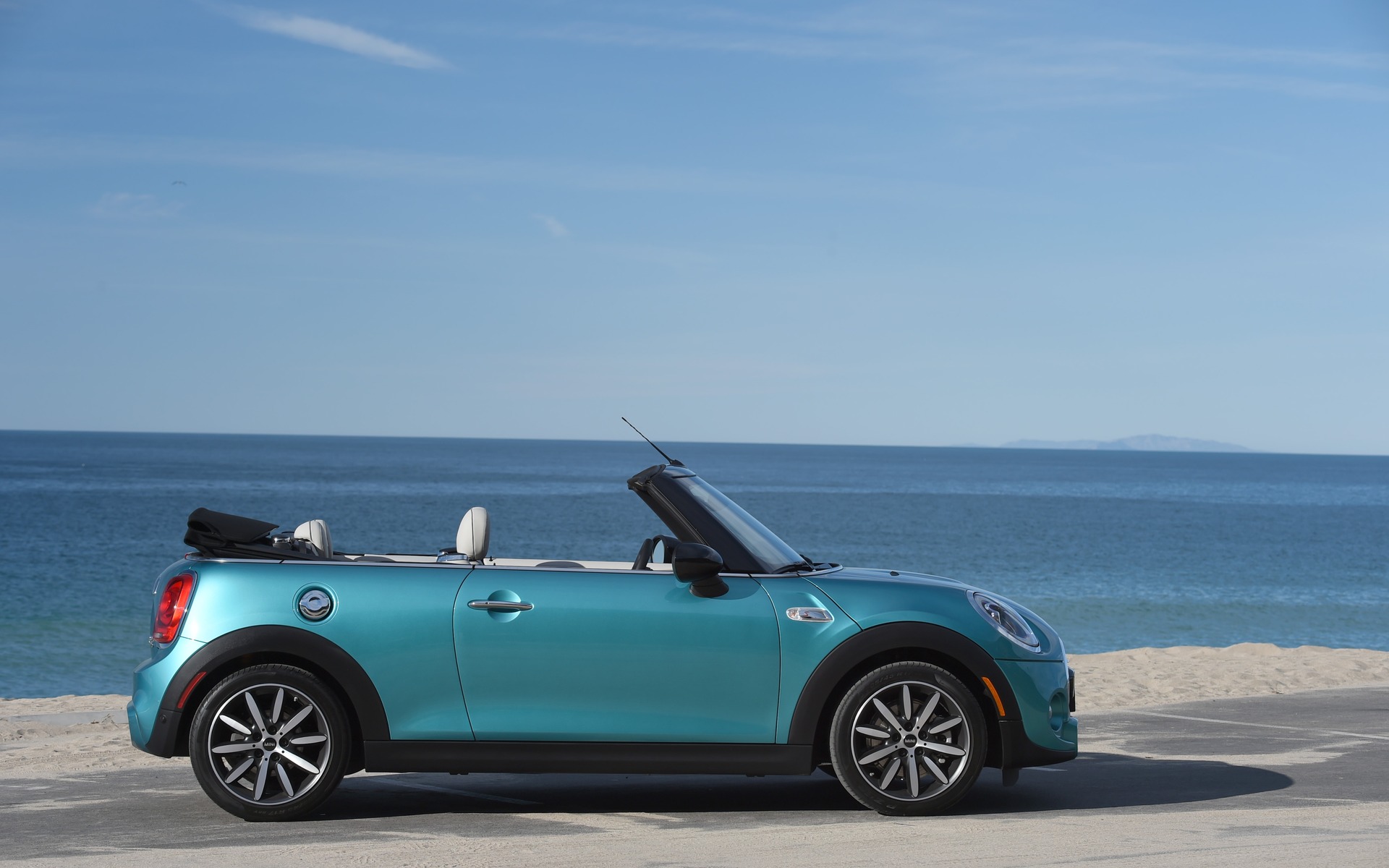 2016 MINI Cabriolet