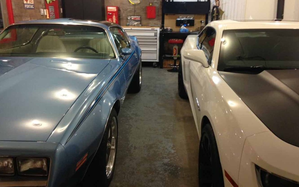 La passion n'a pas d'âge. Les deux bolides de Robert Duval.