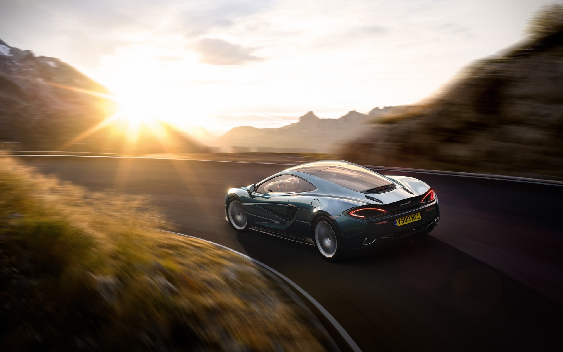 McLaren 570GT