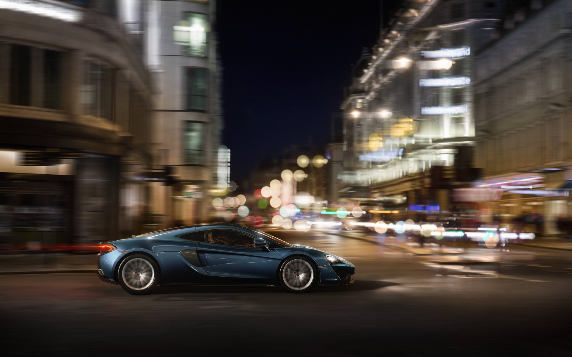 McLaren 570GT