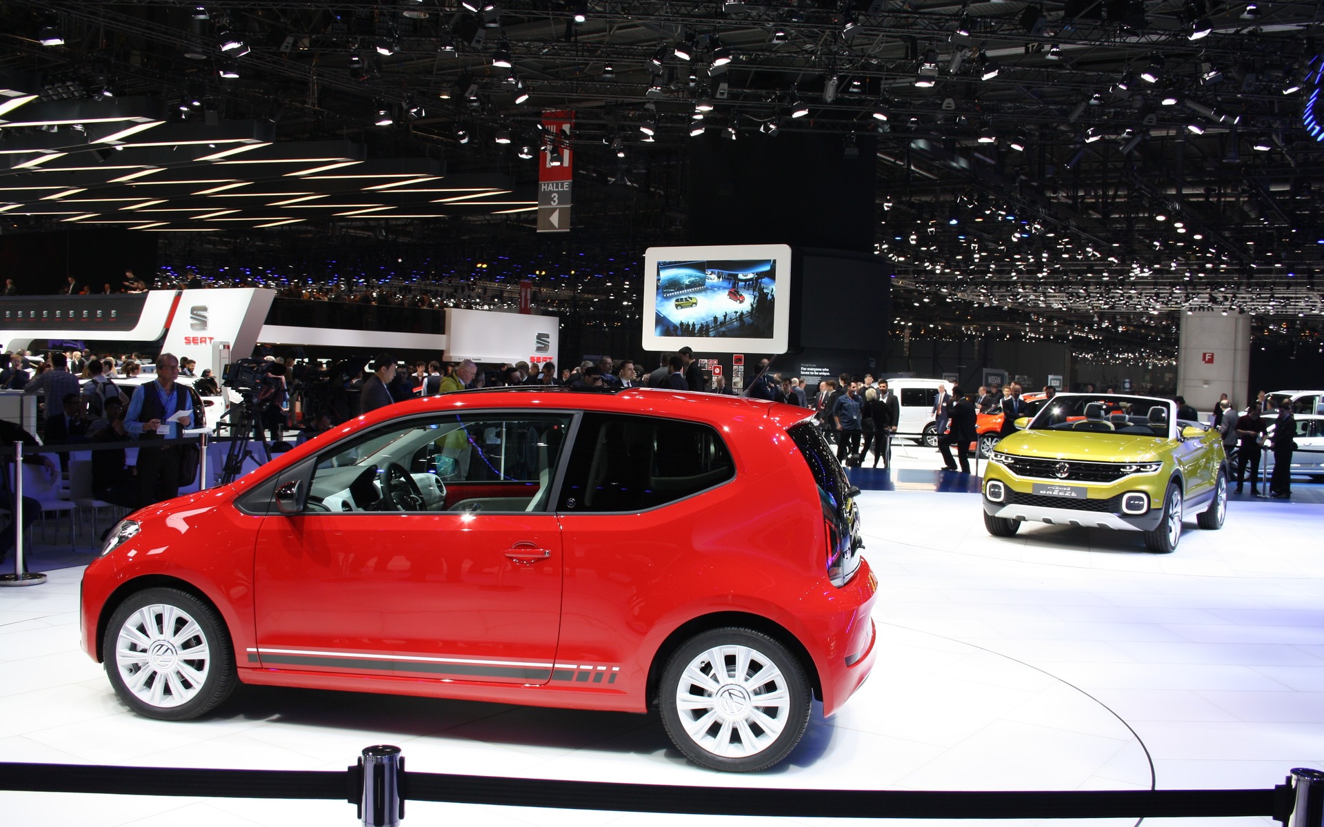 Volkswagen T-Cross Breeze Concept and Volkswagen up! beats