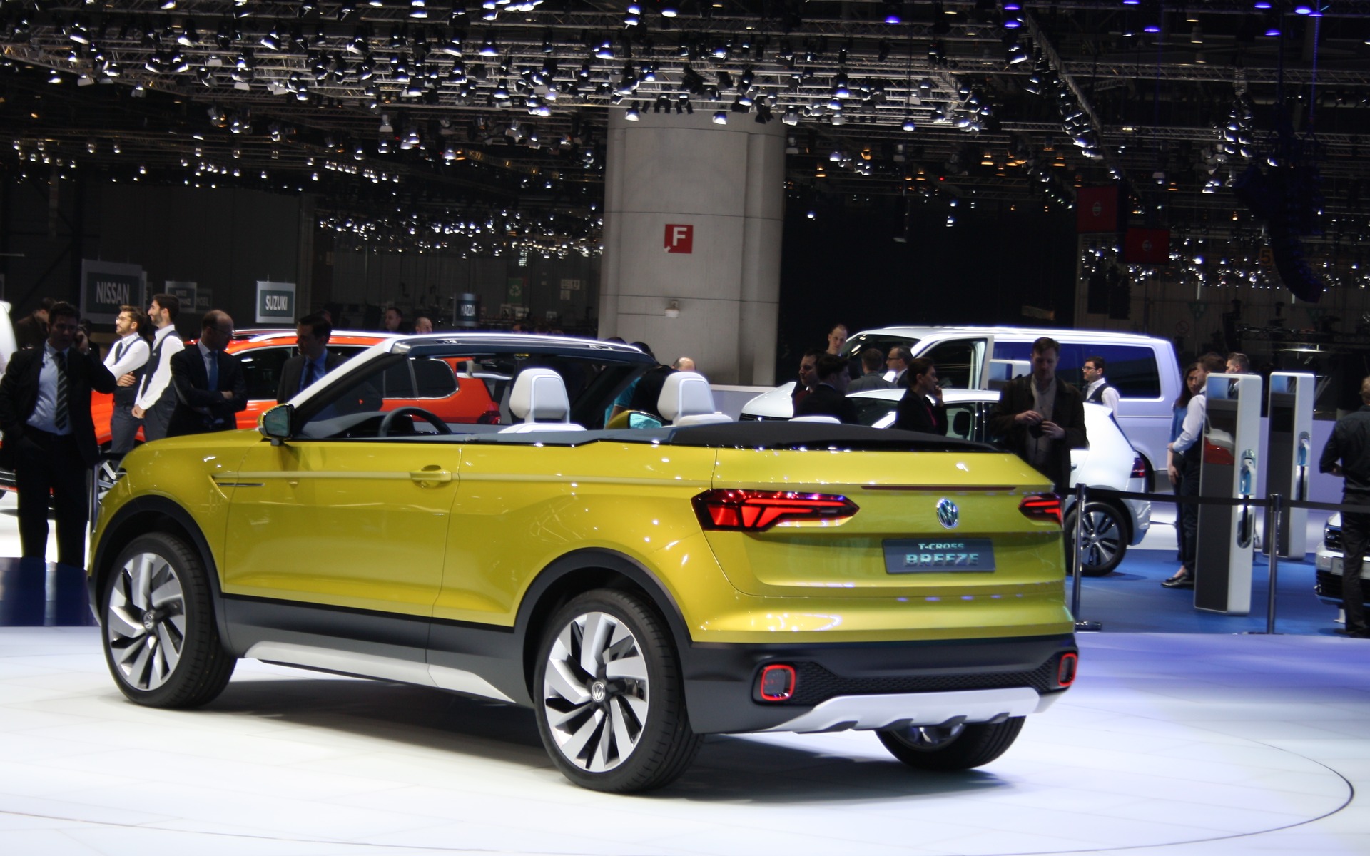 Volkswagen T-Cross Breeze Concept