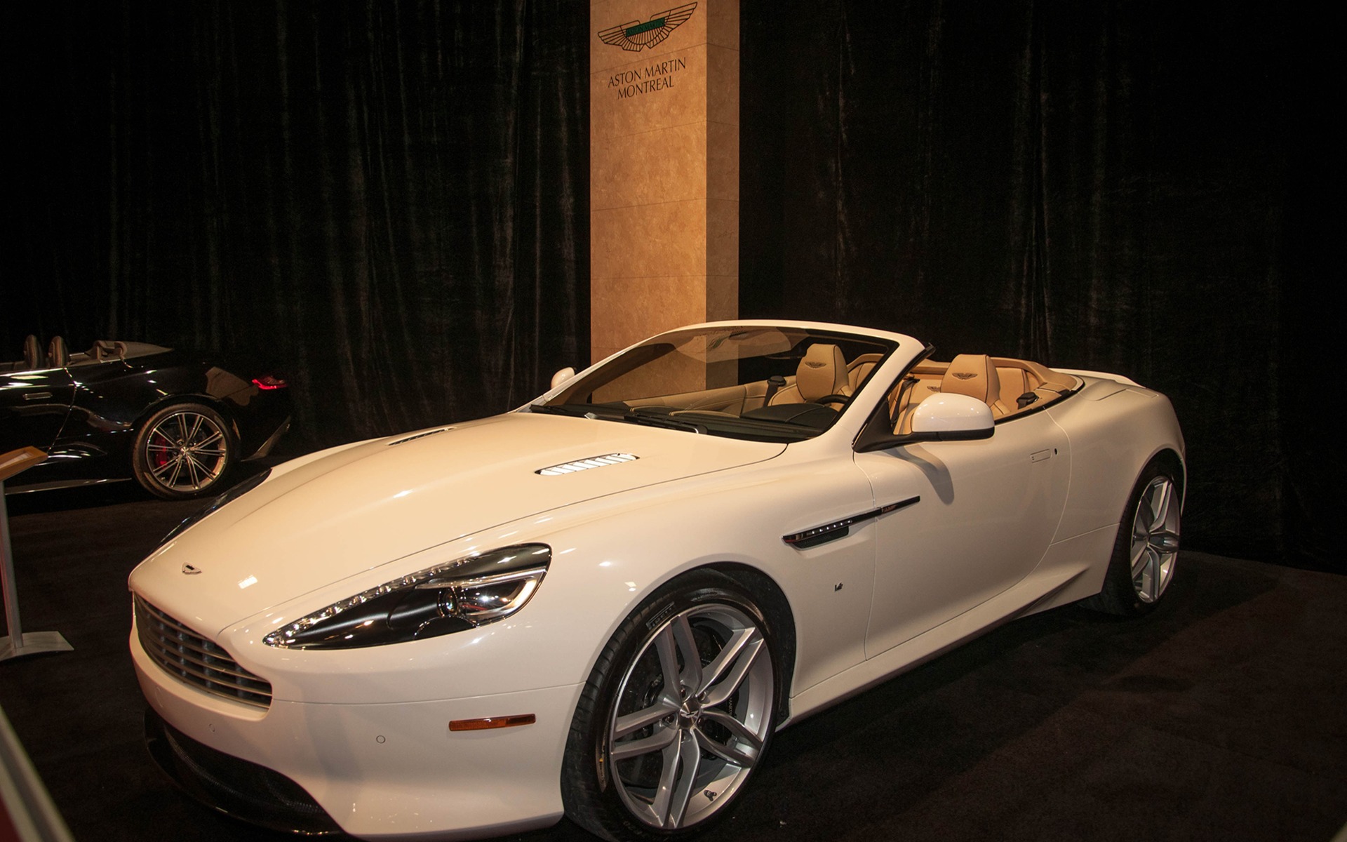 Aston Martin DB9 Volante