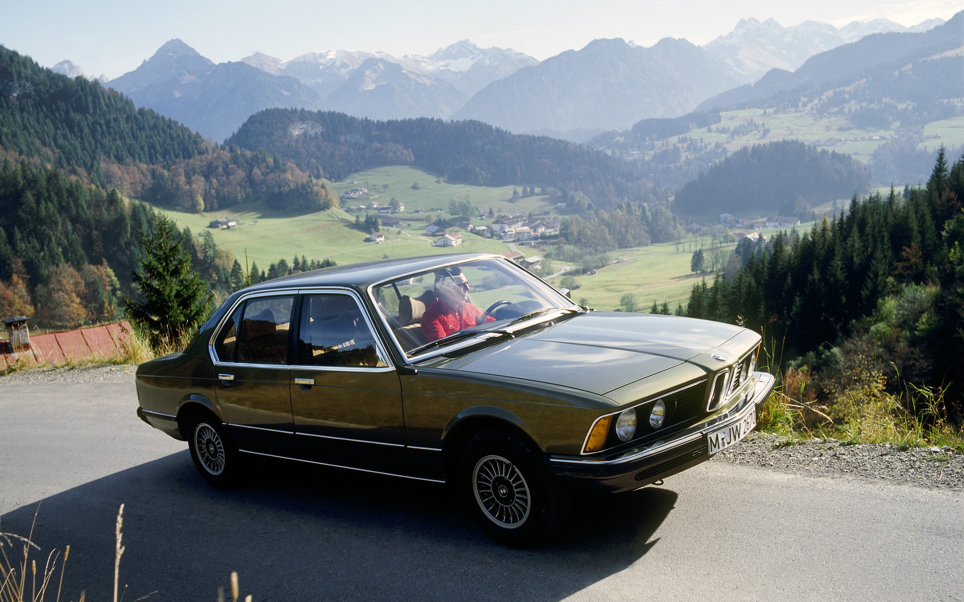 La BMW 733i E23, première génération de la Série 7