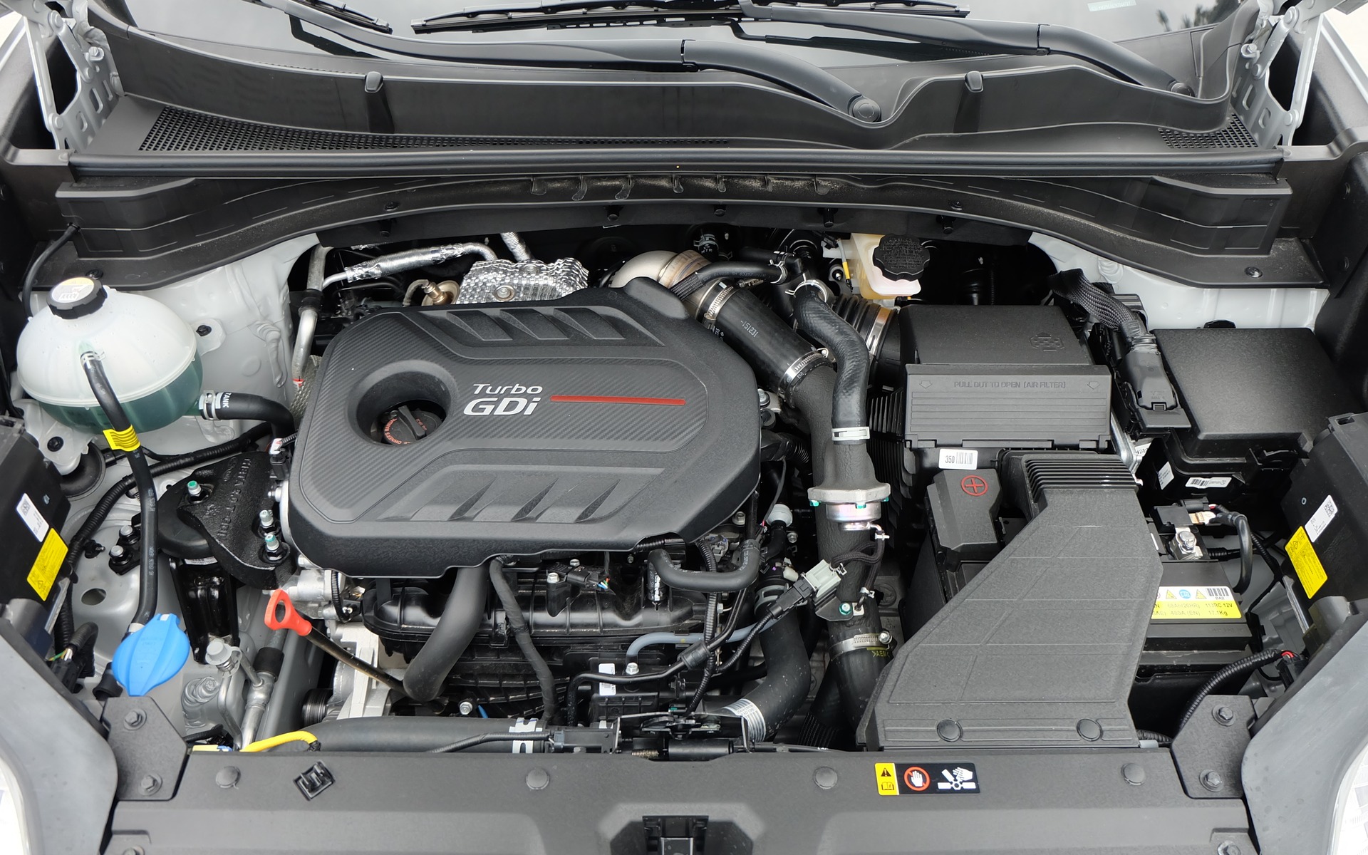 le moteur 2,0 litres turbocompressé de la version SX
