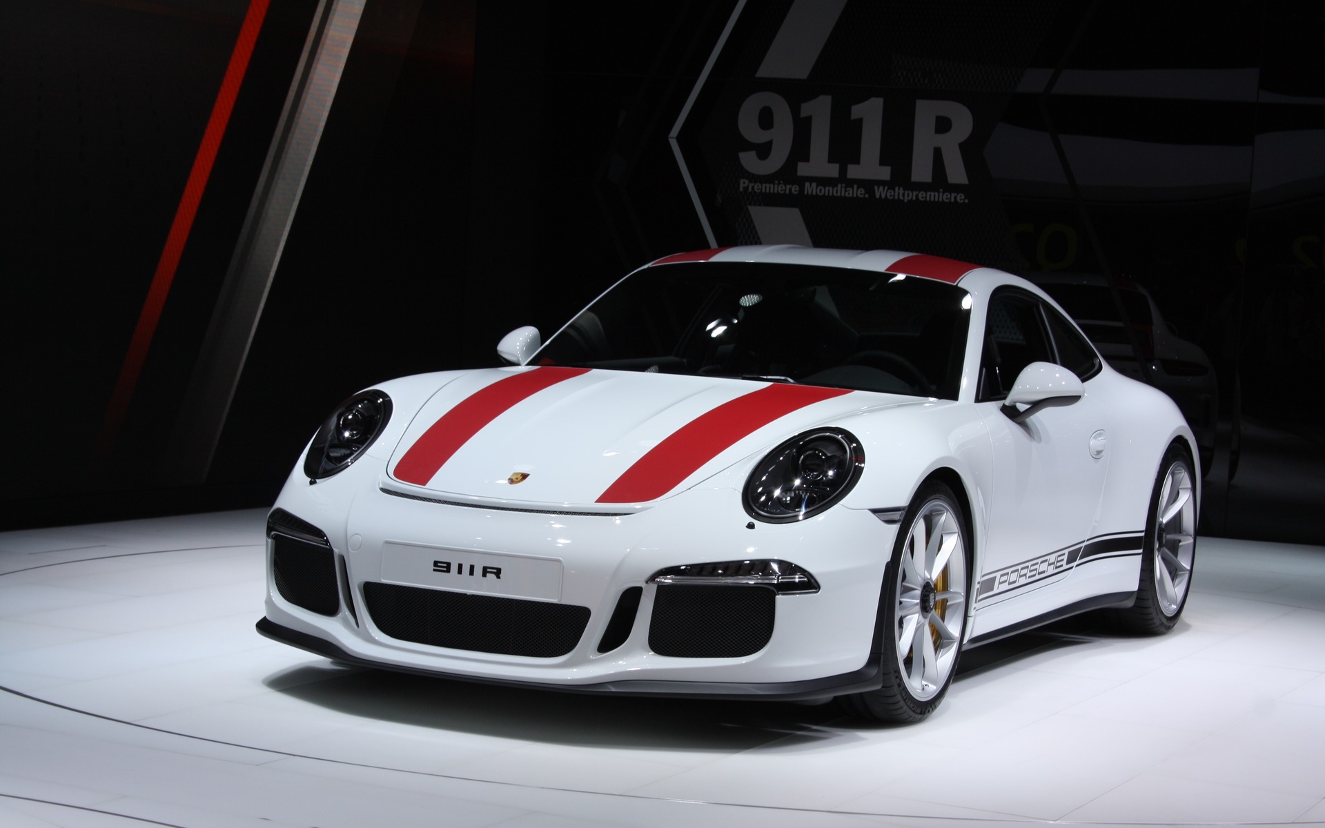 2016 Porsche 911 R (at the Geneva Auto Show)