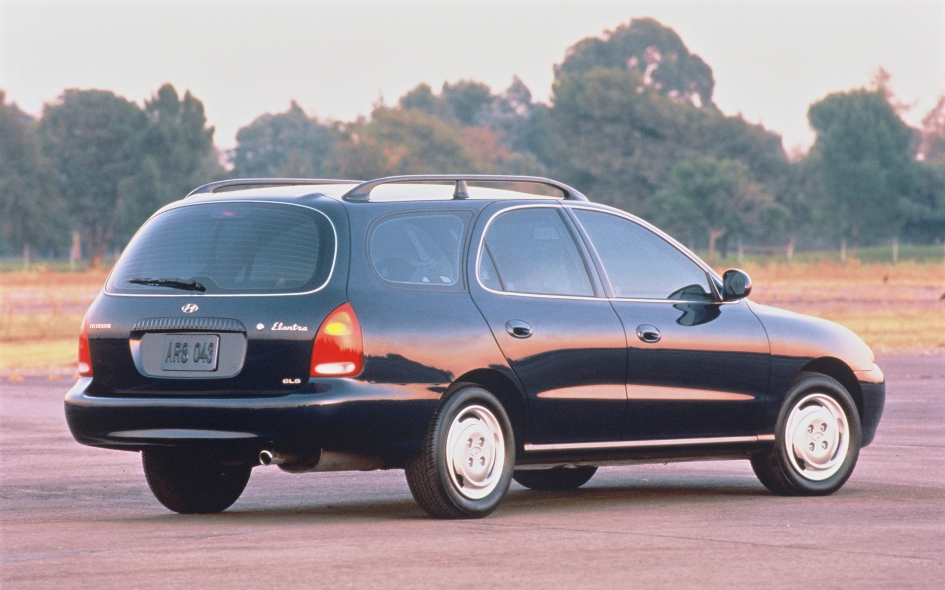 1996 Hyundai Elantra