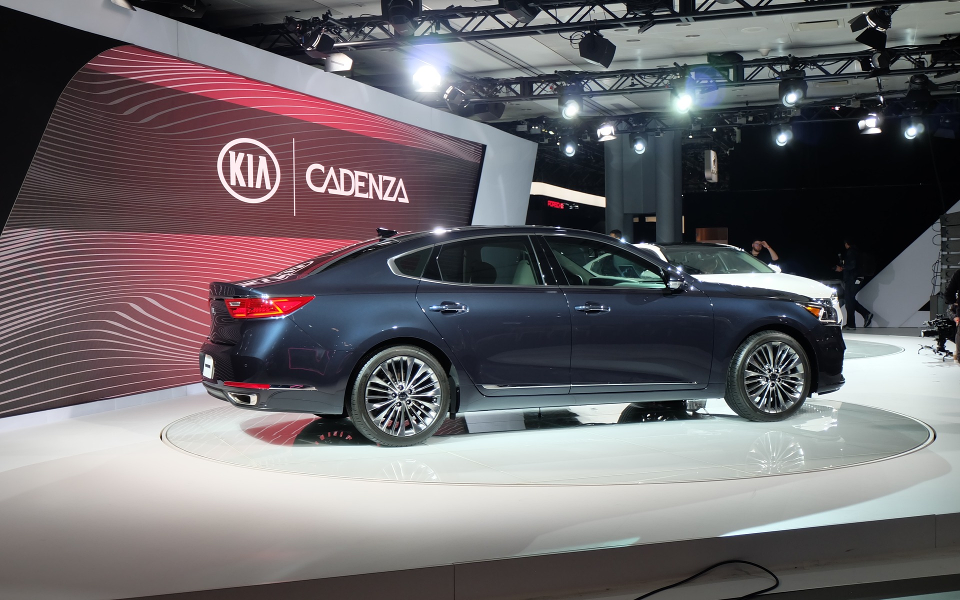 2017 Kia Cadenza