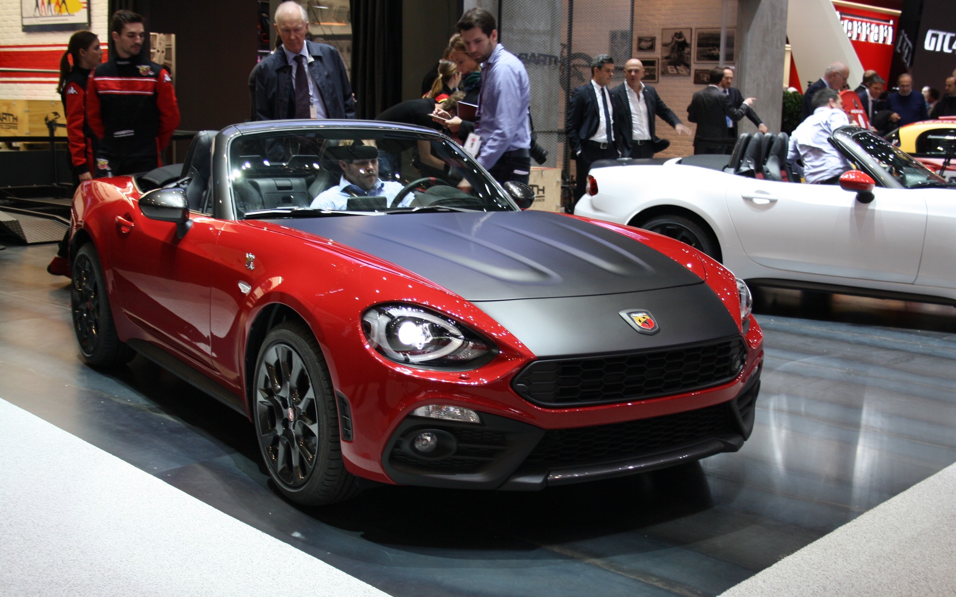 9 : Fiat 124 Spider