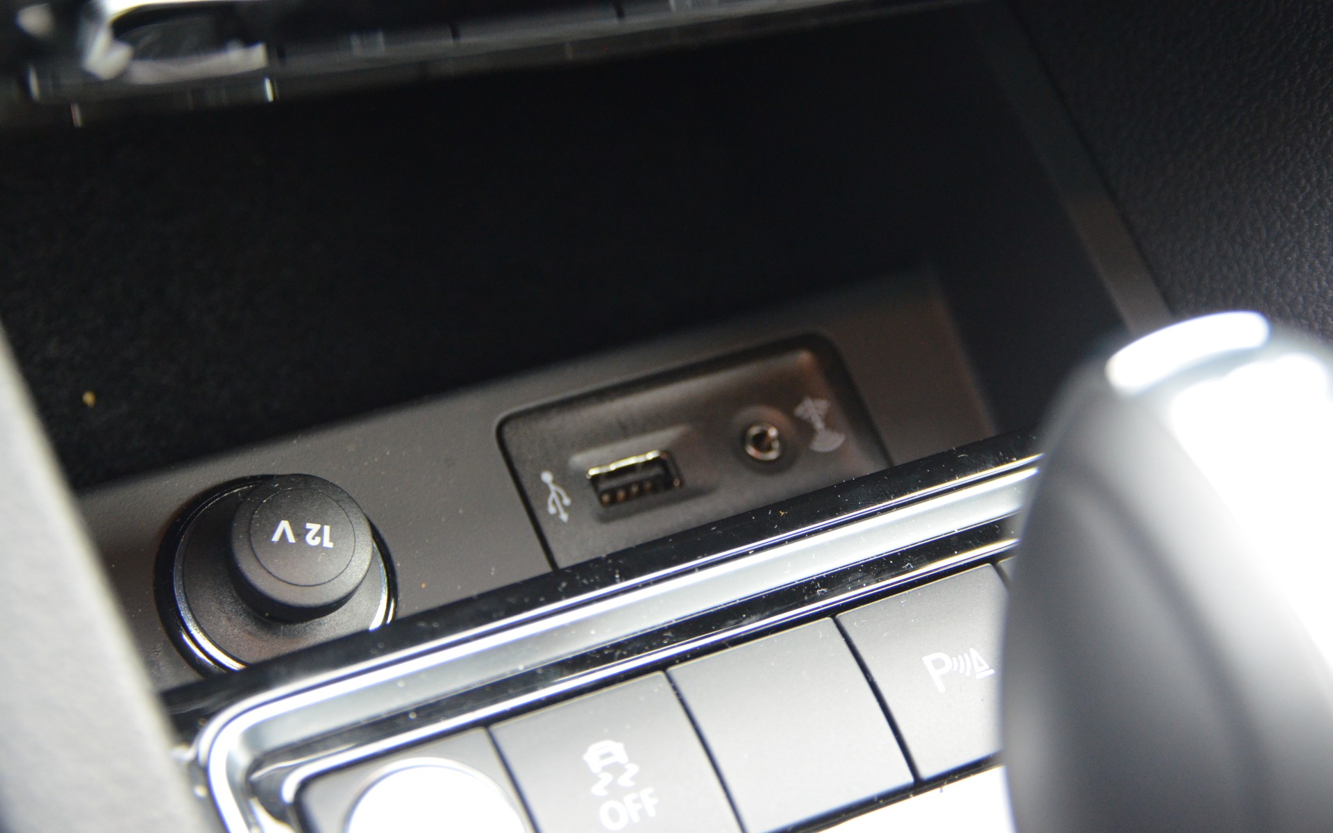 Eh oui, un port USB dans une Jetta...