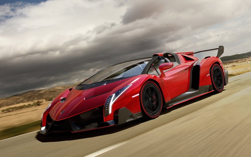 Lamborghini Veneno Roadster : 353 km/h