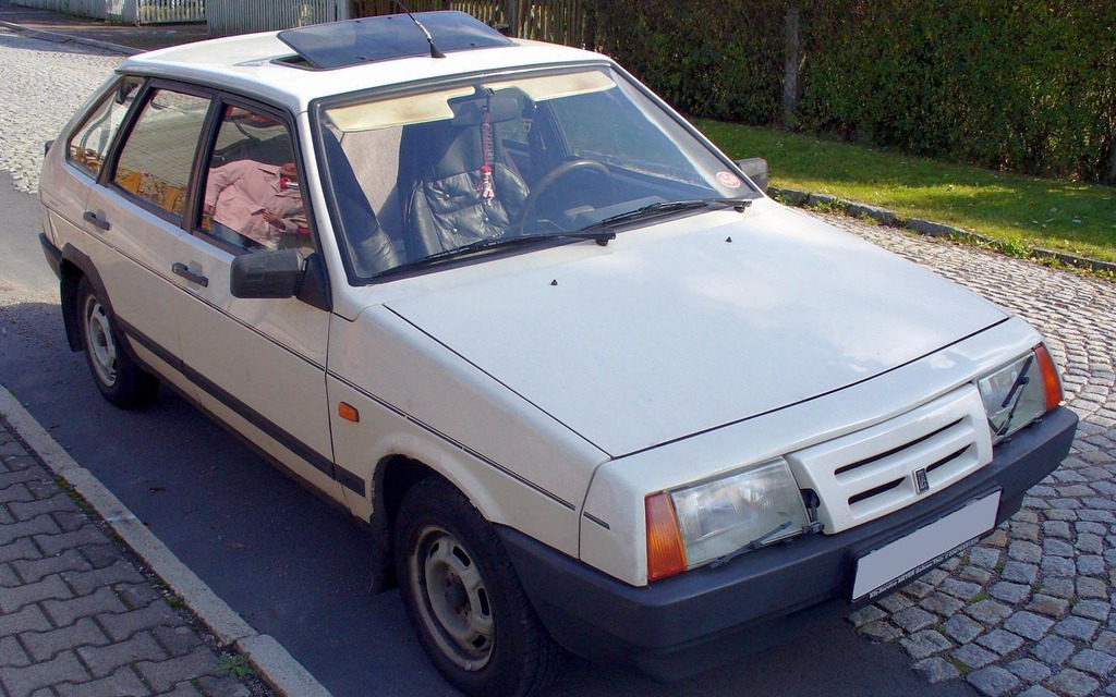 Lada Samara: $9,445 MSRP in Canada in 1997