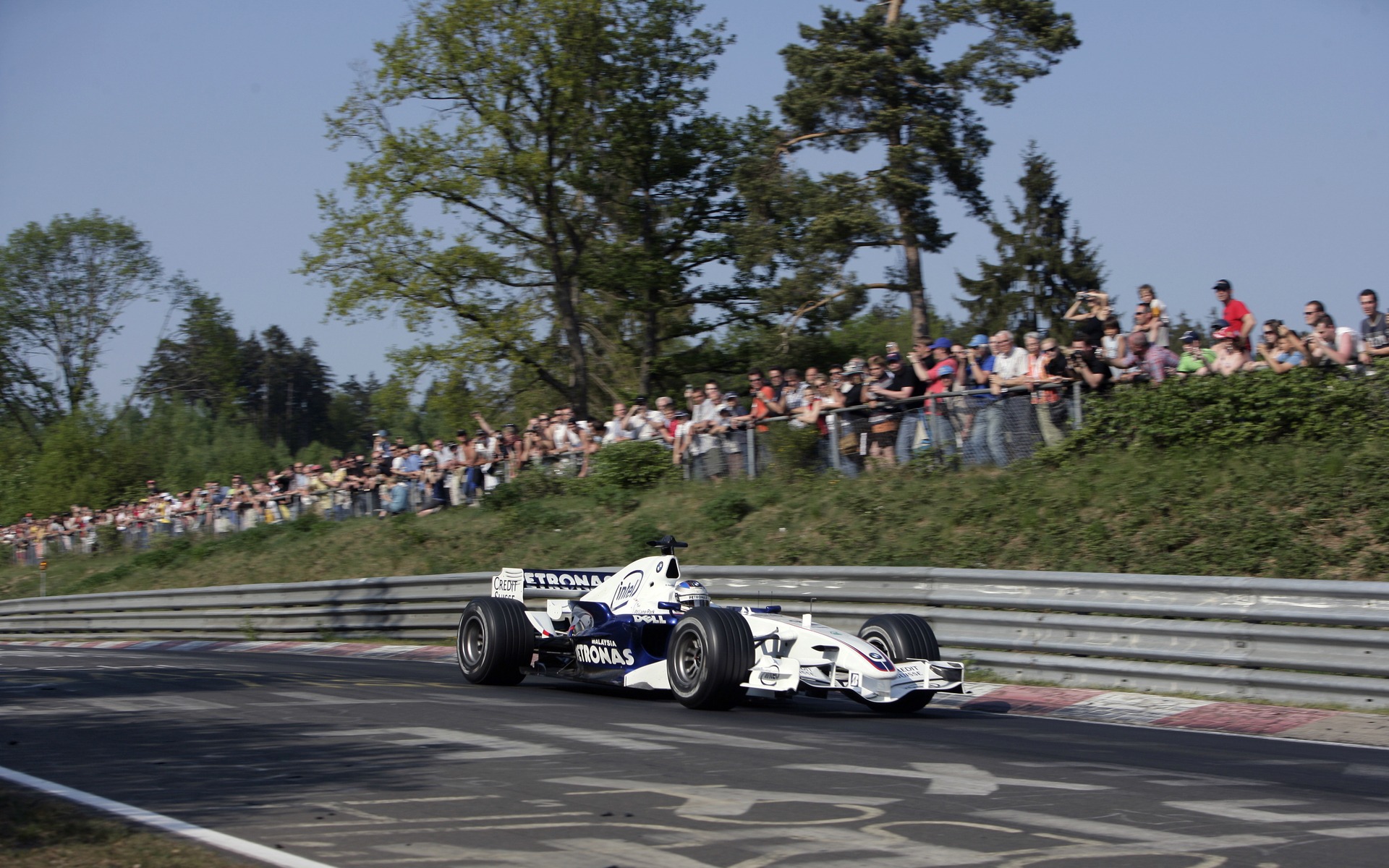 Nick Heidfeld in the F1.06