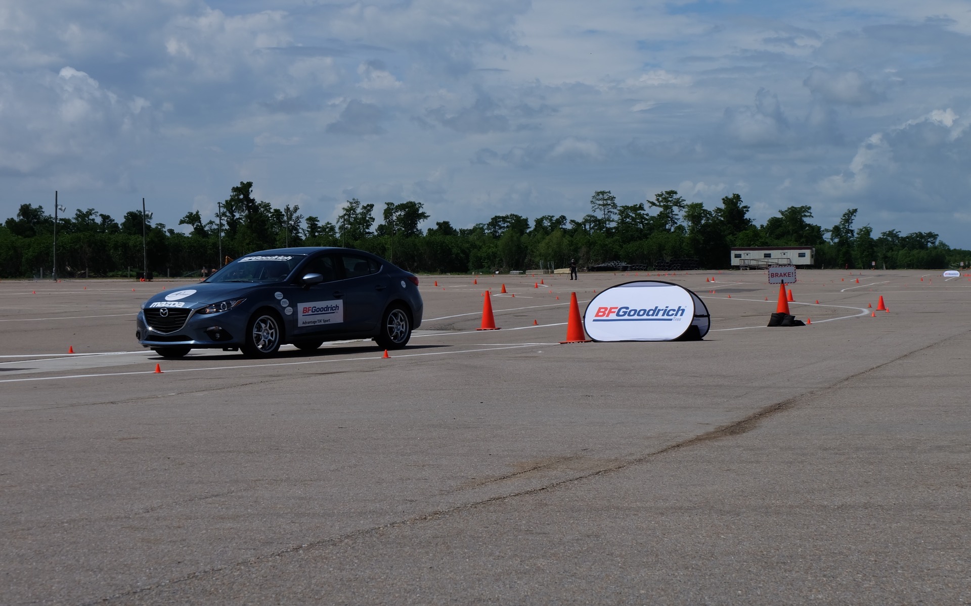 Un petit autocross au volant de Mazda3