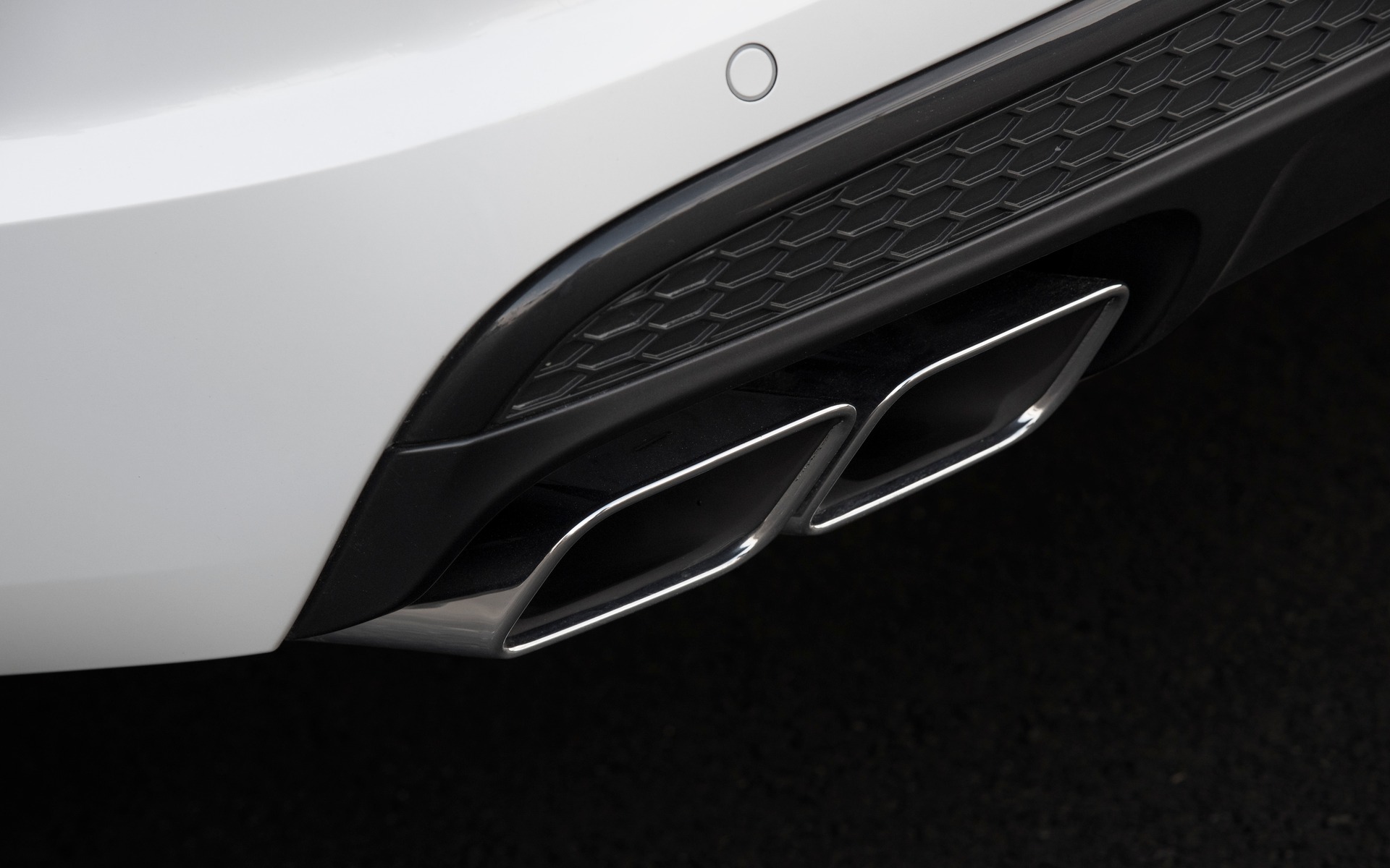 Audi SQ7 TDI 2018 - Échappement sport, comme il se doit.