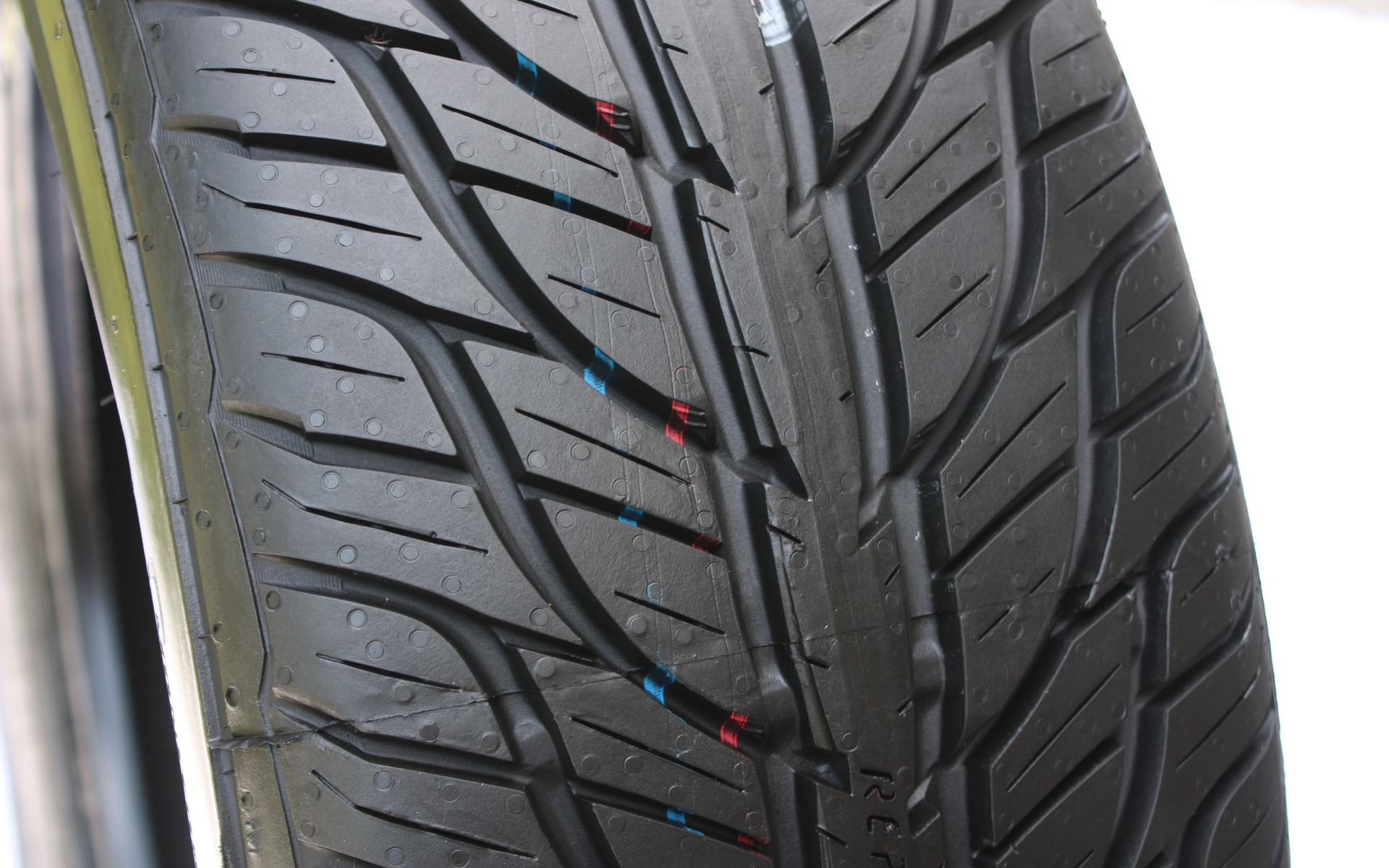 #8: General Tire G-MAX 03