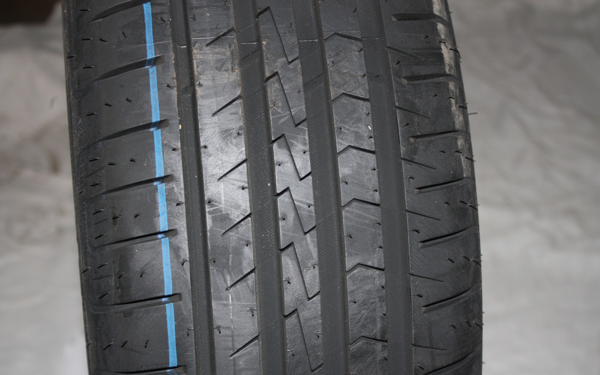 #7: Vredestein Sportrac 5