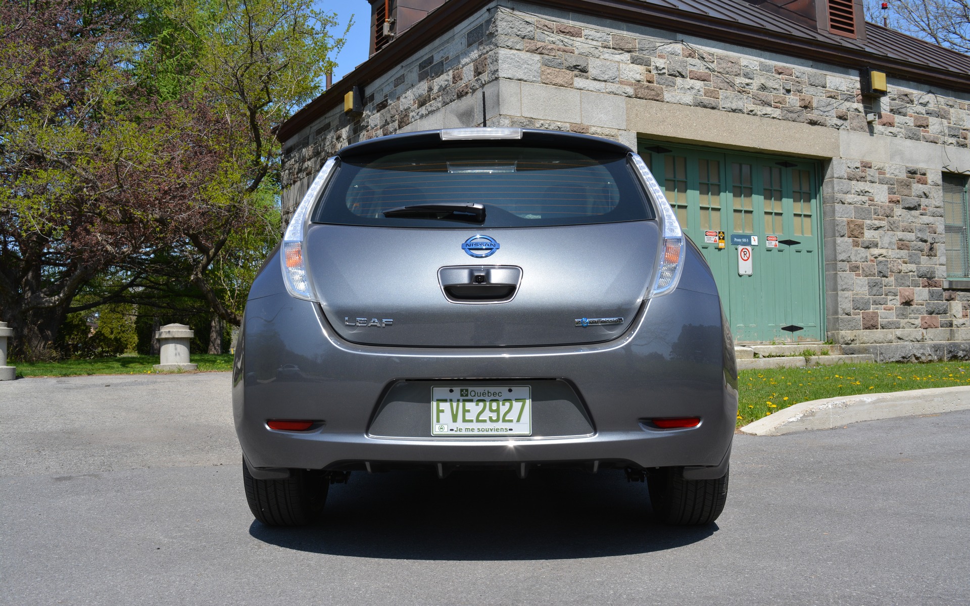 2016 Nissan LEAF