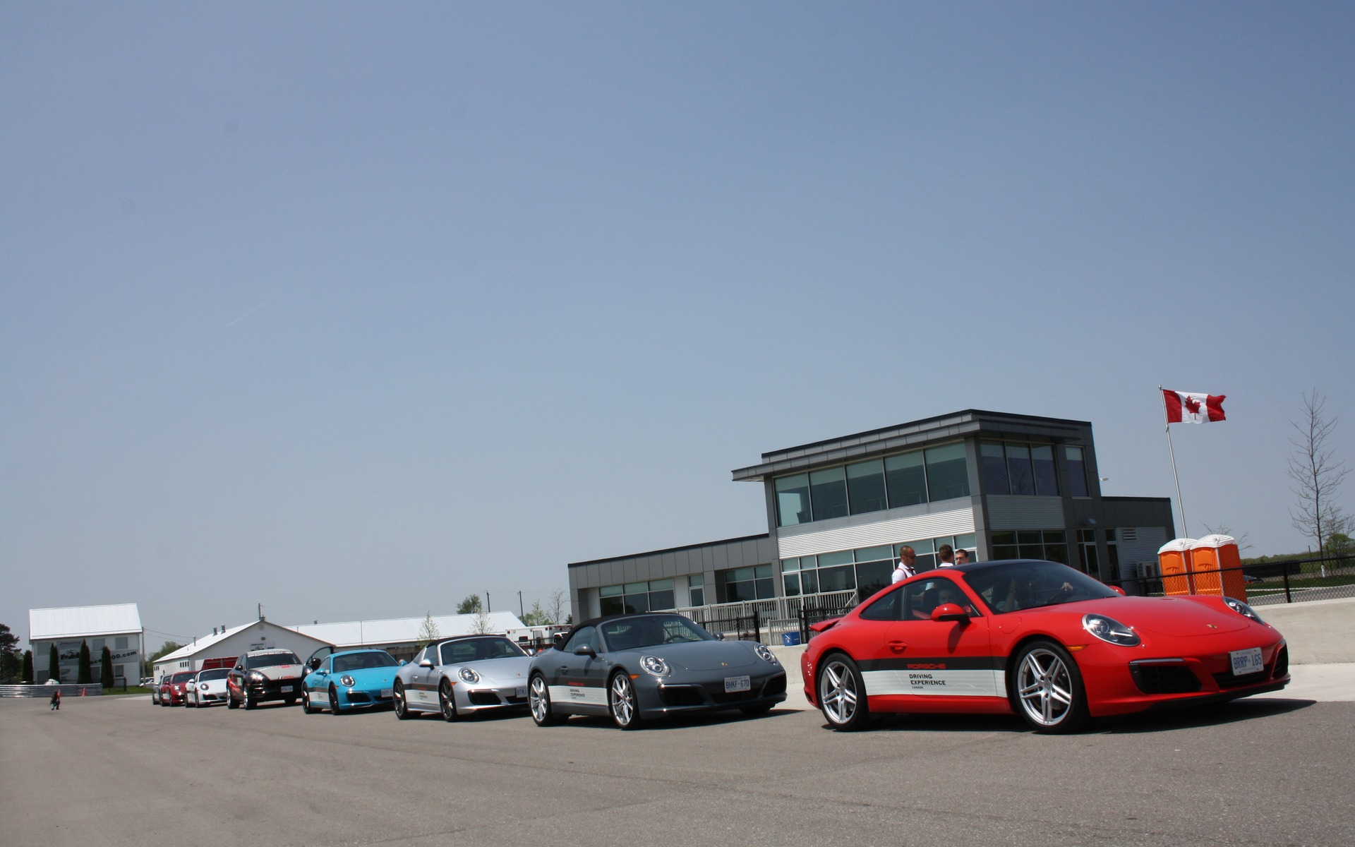 2017 Porsche 911 Carrera / Carrera S