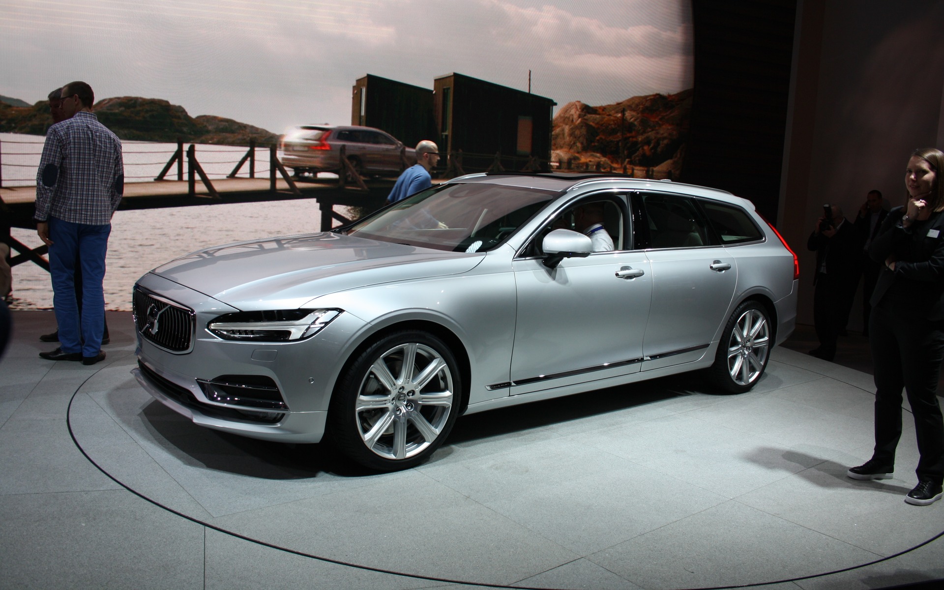 Volvo V90