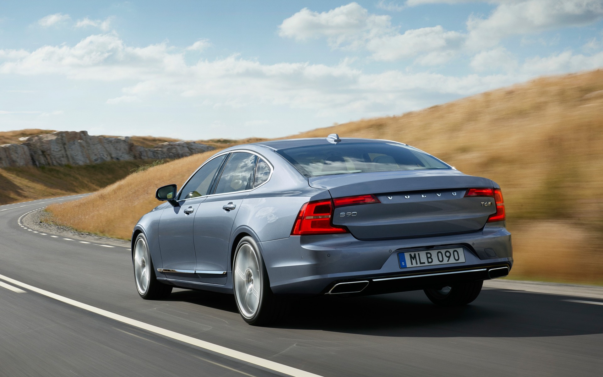 Volvo S90