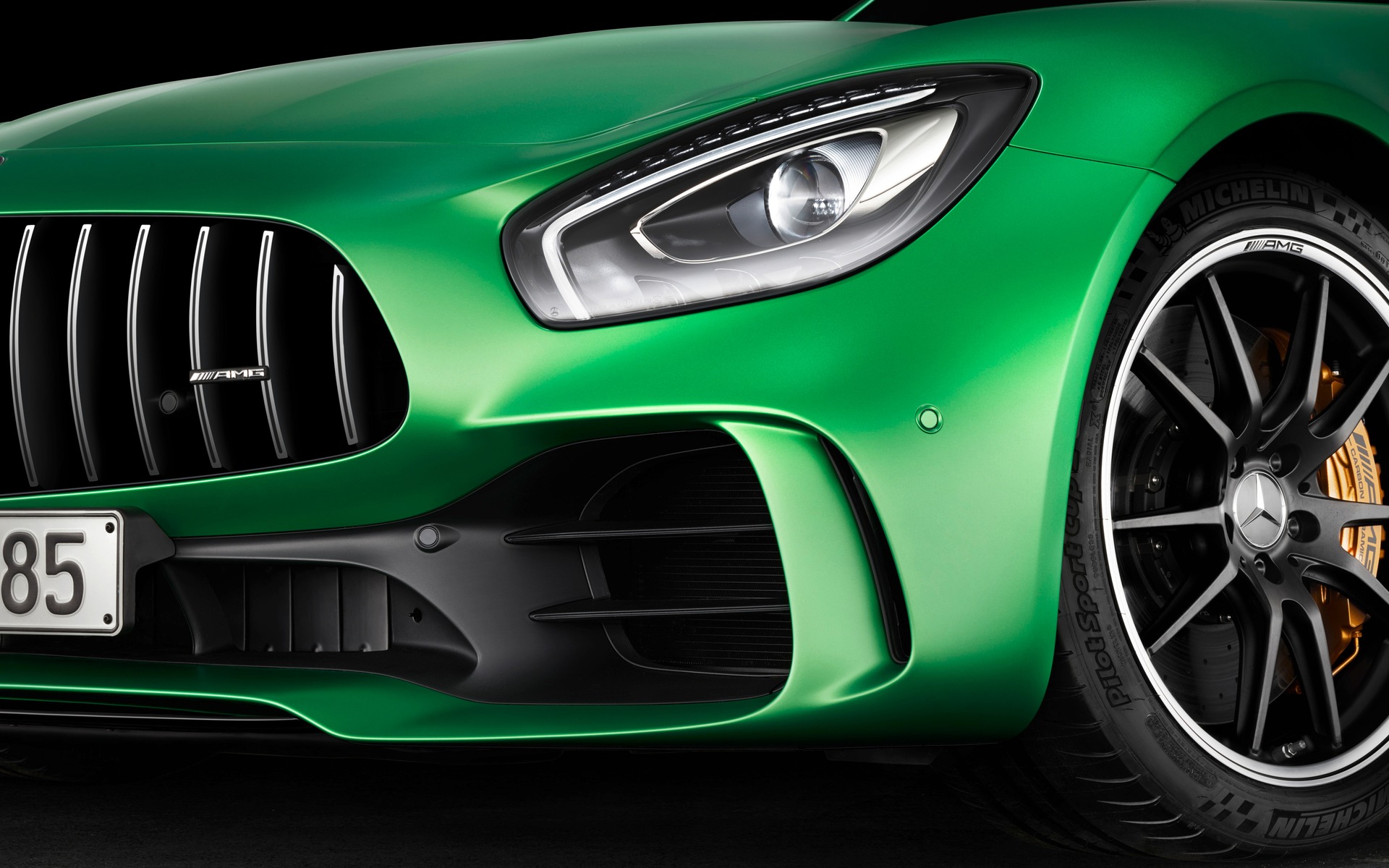 Mercedes-AMG GT R