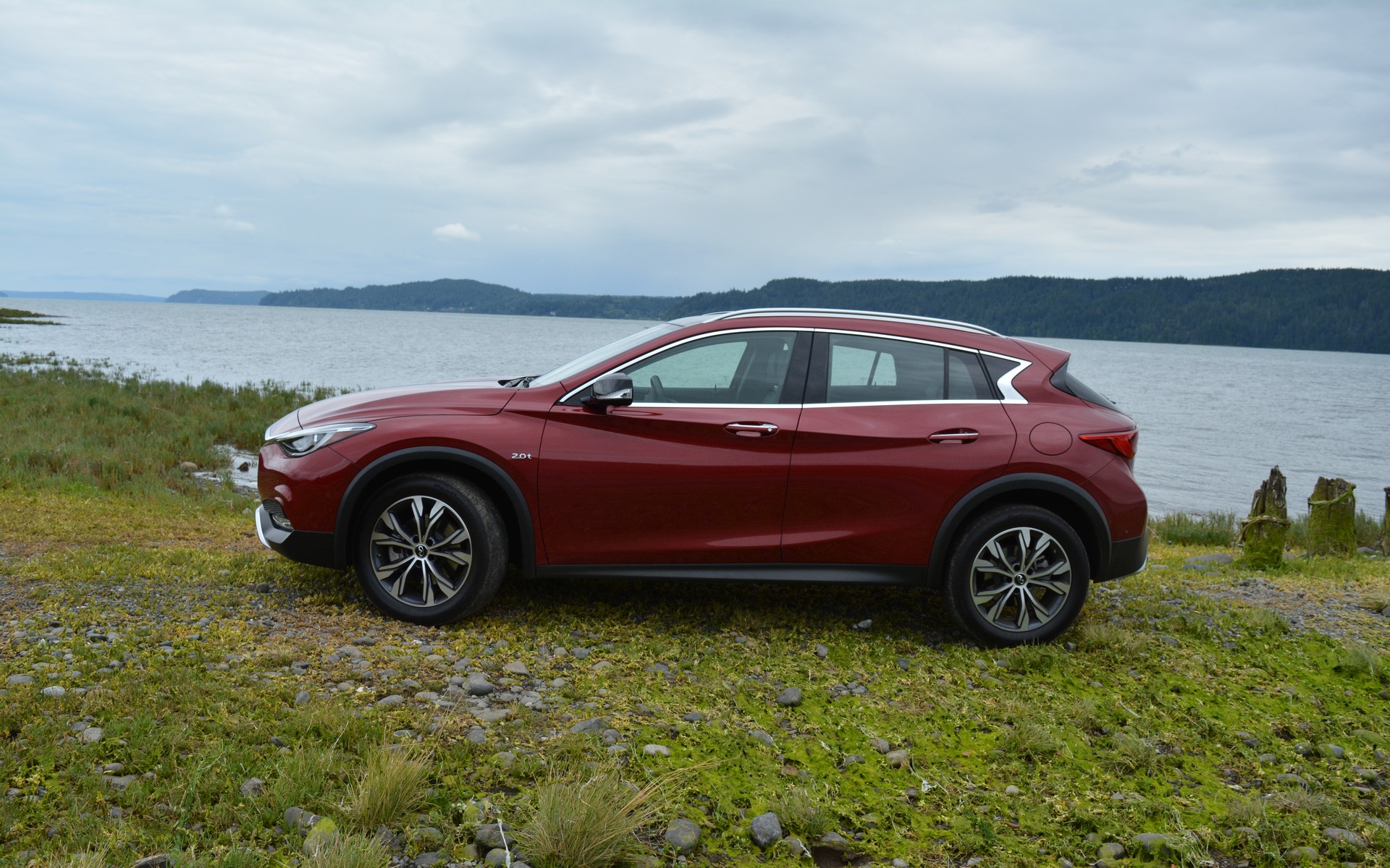 2017 Infiniti QX30