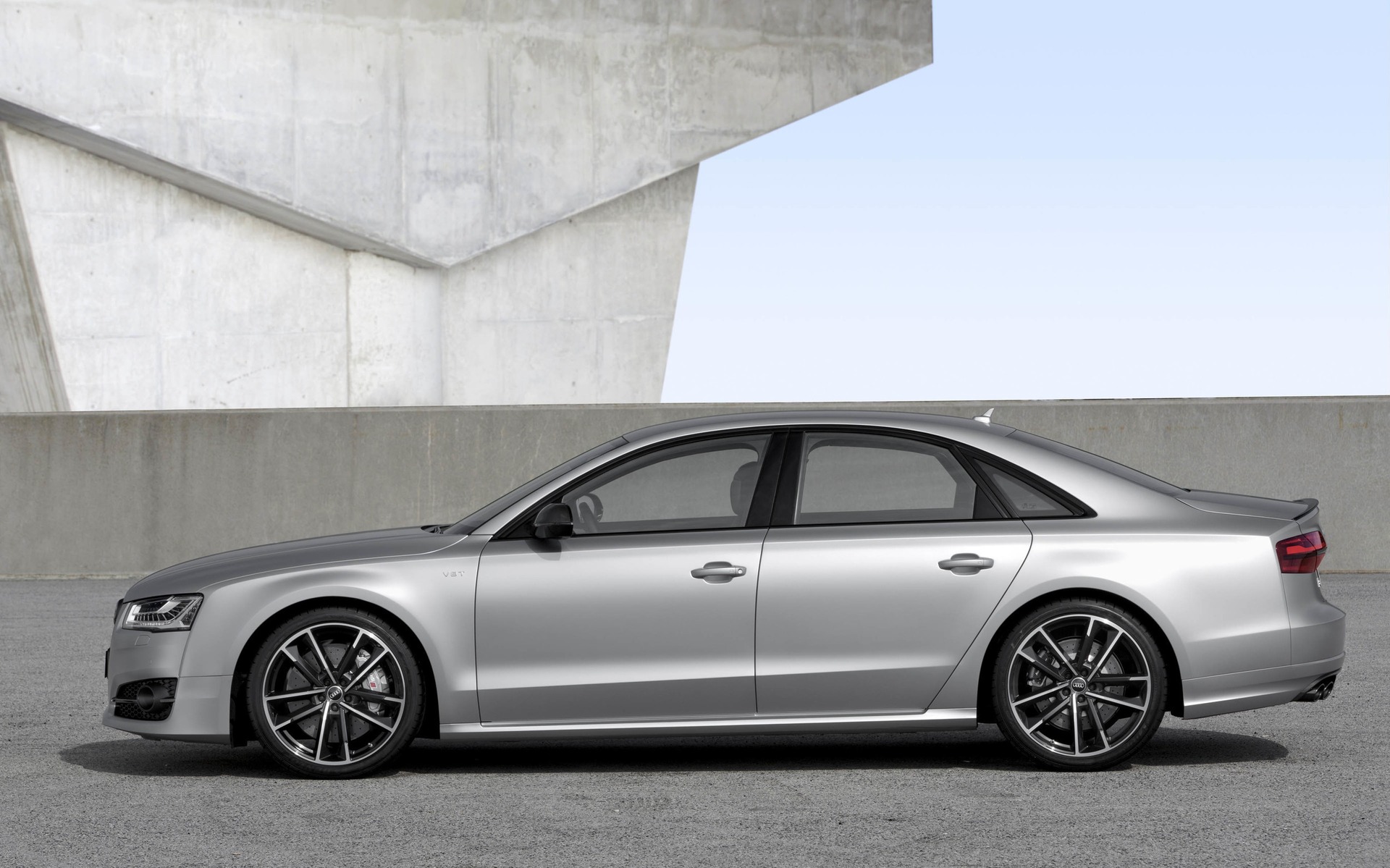 Audi S8 plus 2016 - Jantes en alliage de 21 pouces.