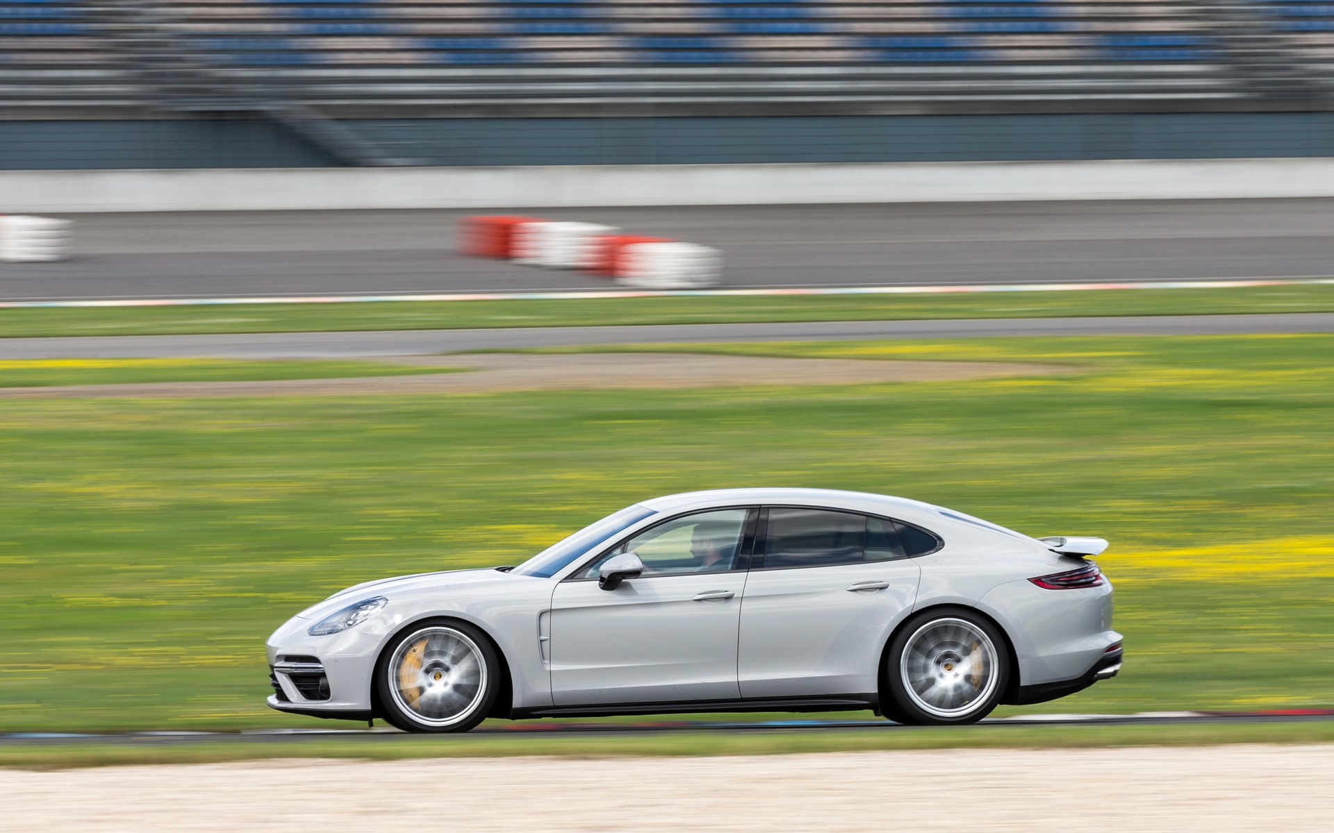 2017 Porsche Panamera