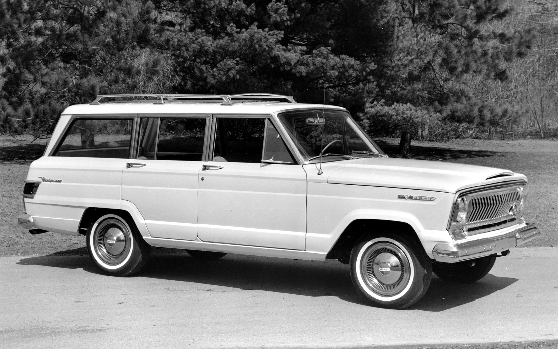 1966 Jeep Wagoneer