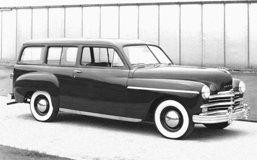 Plymouth DeLuxe Suburban 1949 