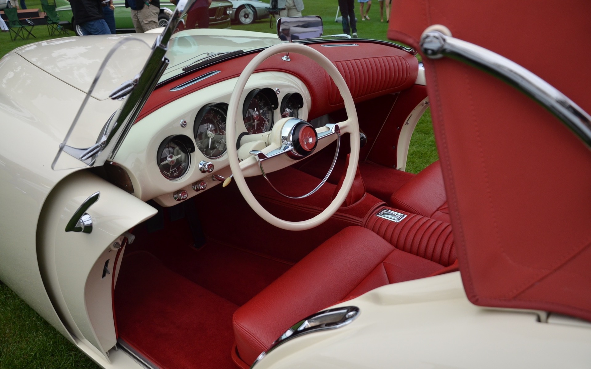 The Quail 2016 - 1954 Kaiser Darrin