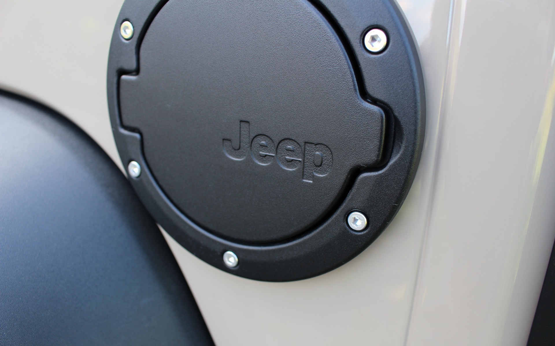 Jeep Wrangler Rubicon Hard Rock Edition 2016