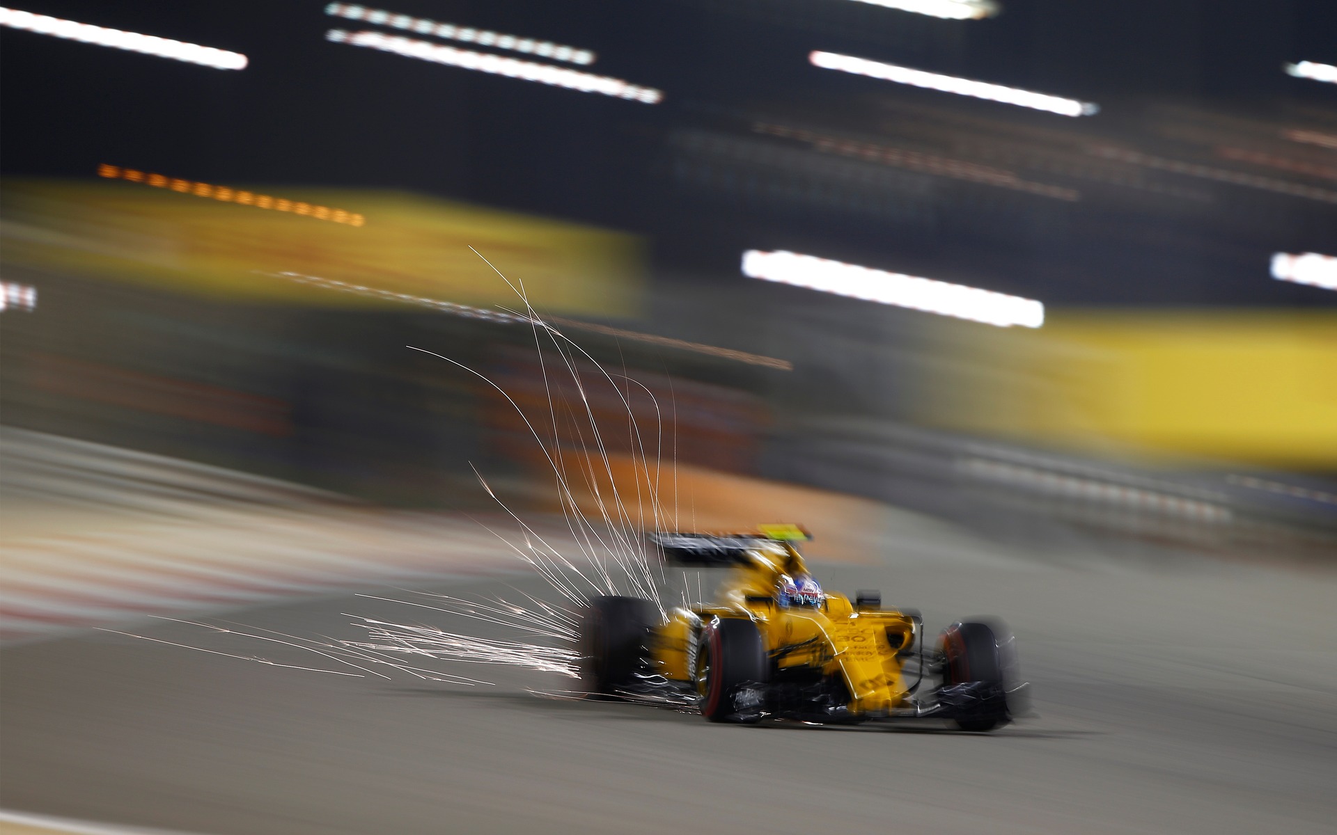 Formule Un - Renault RS16 en action  