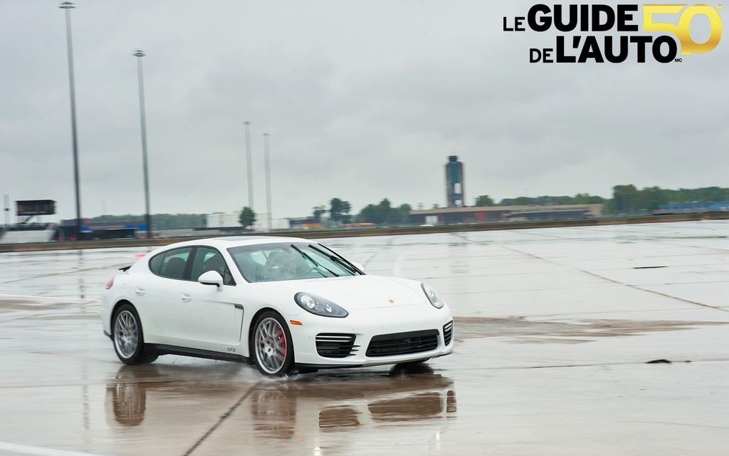 Super Auto Show 2015