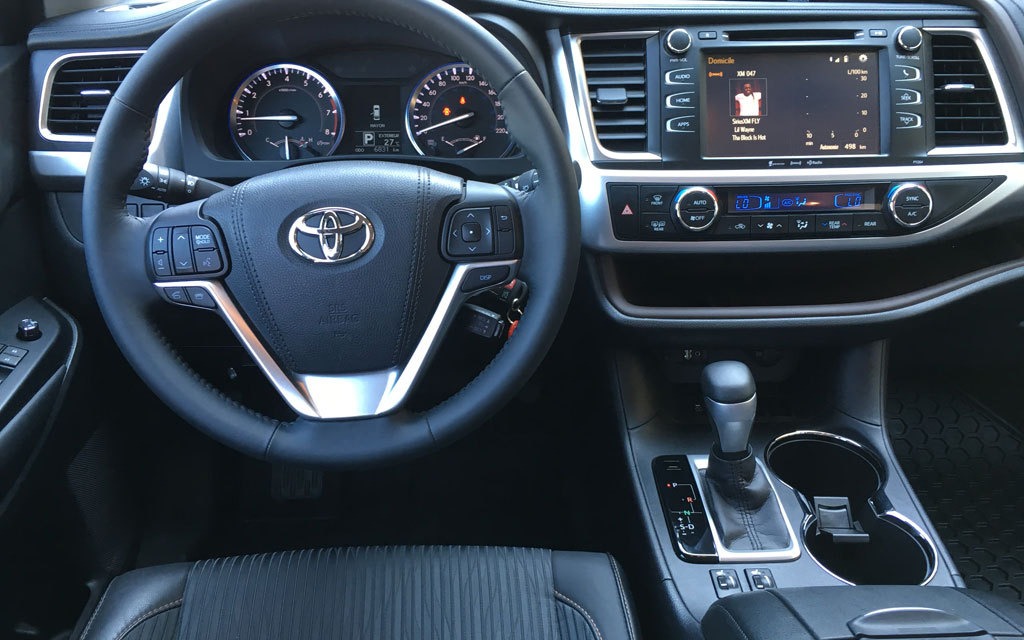 2016 Toyota Highlander LE V6