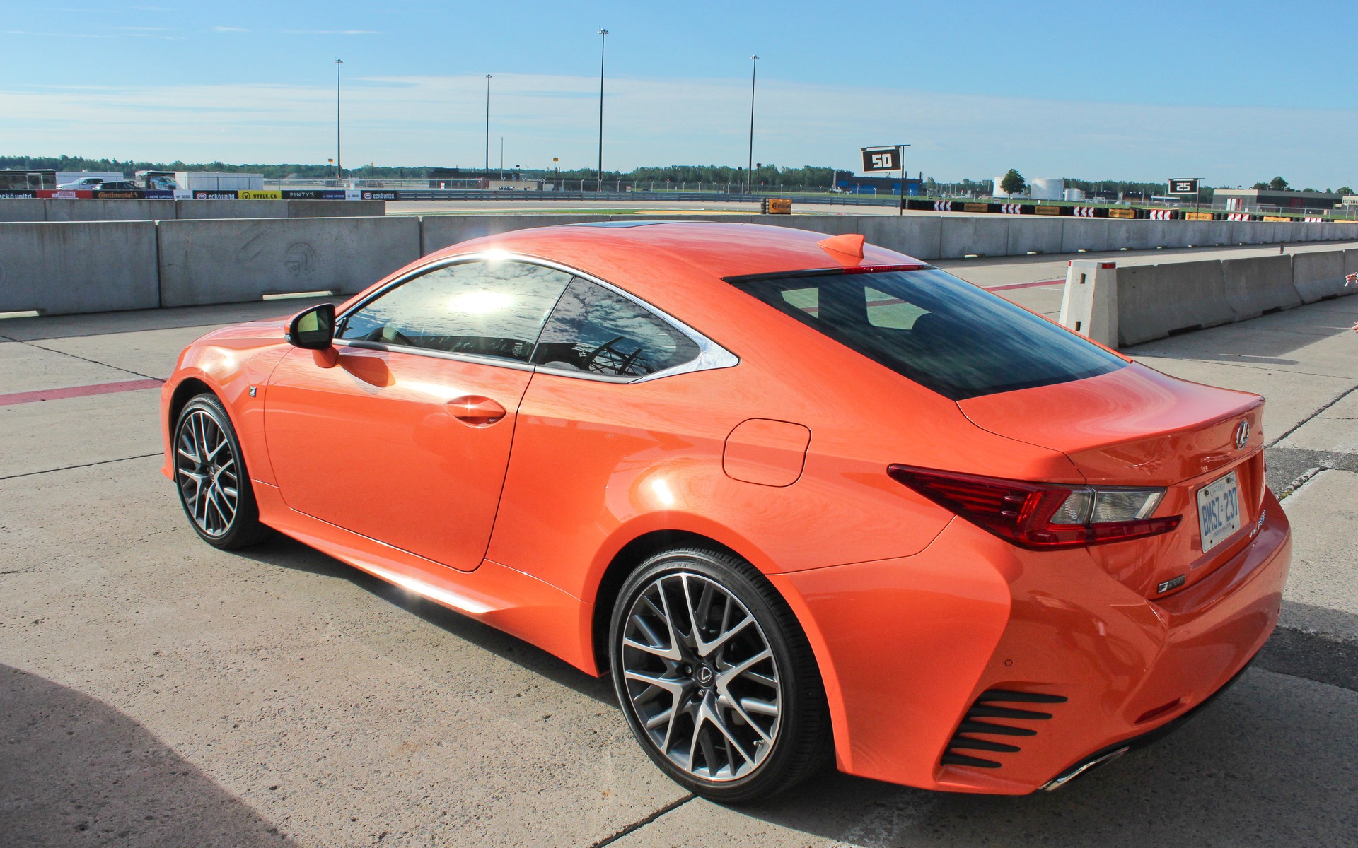Lexus RC 350 F SPORT 2016 au Super Auto Show