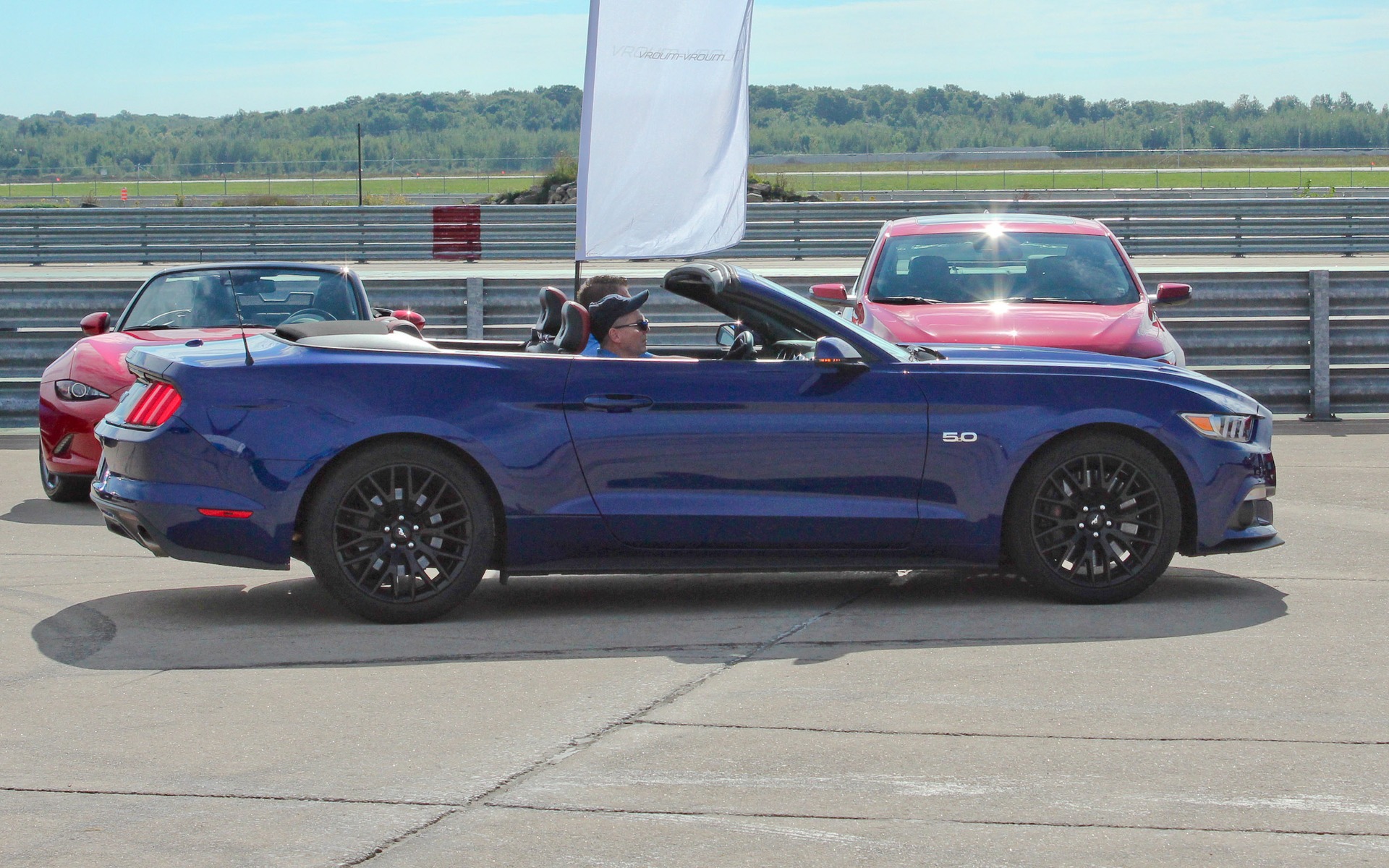 Ford Mustang décapotable 2016 au Super Auto Show