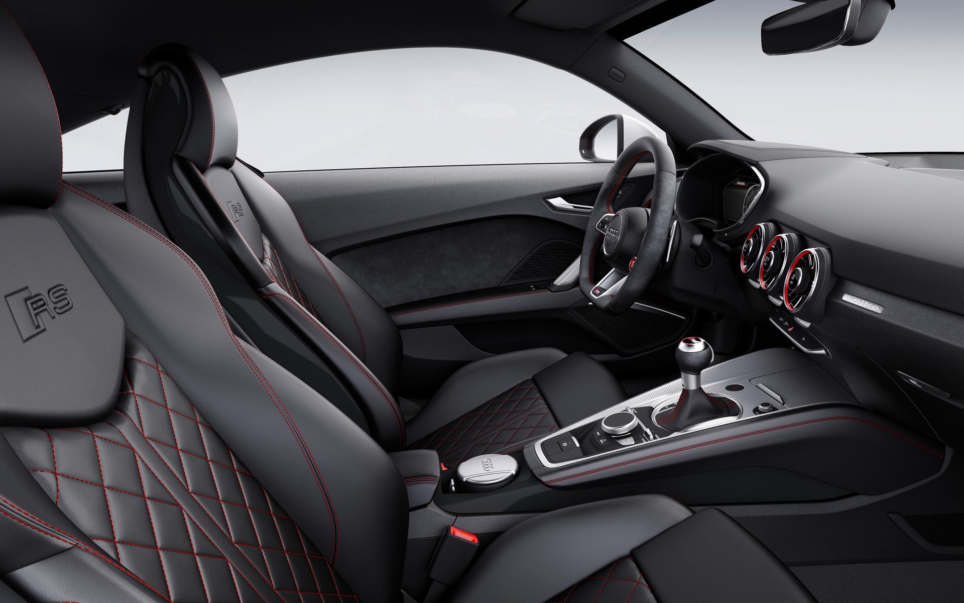 Audi TT RS 2018 - Cockpit avec sièges sport.