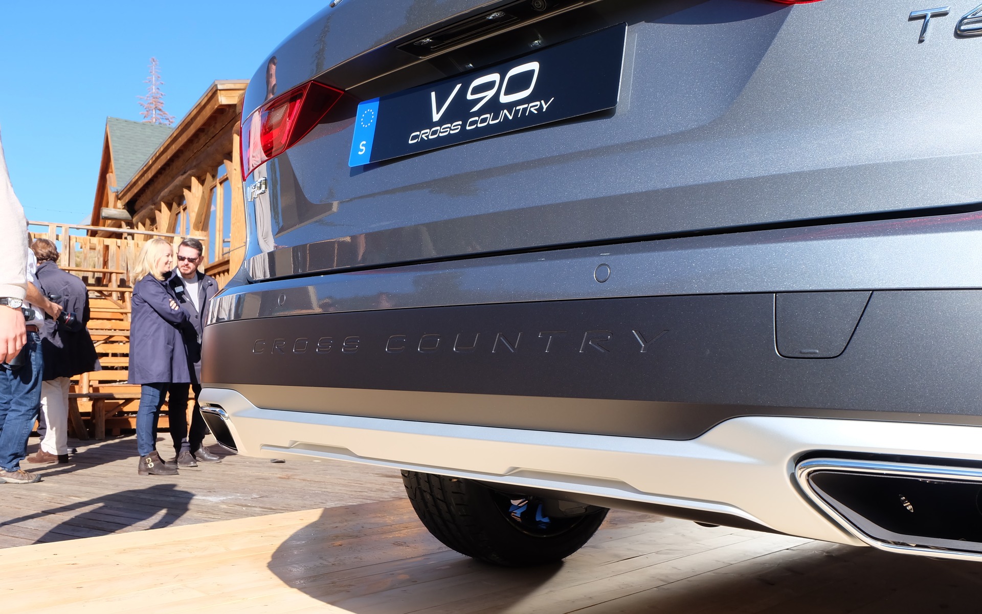 Volvo V90 Cross Country