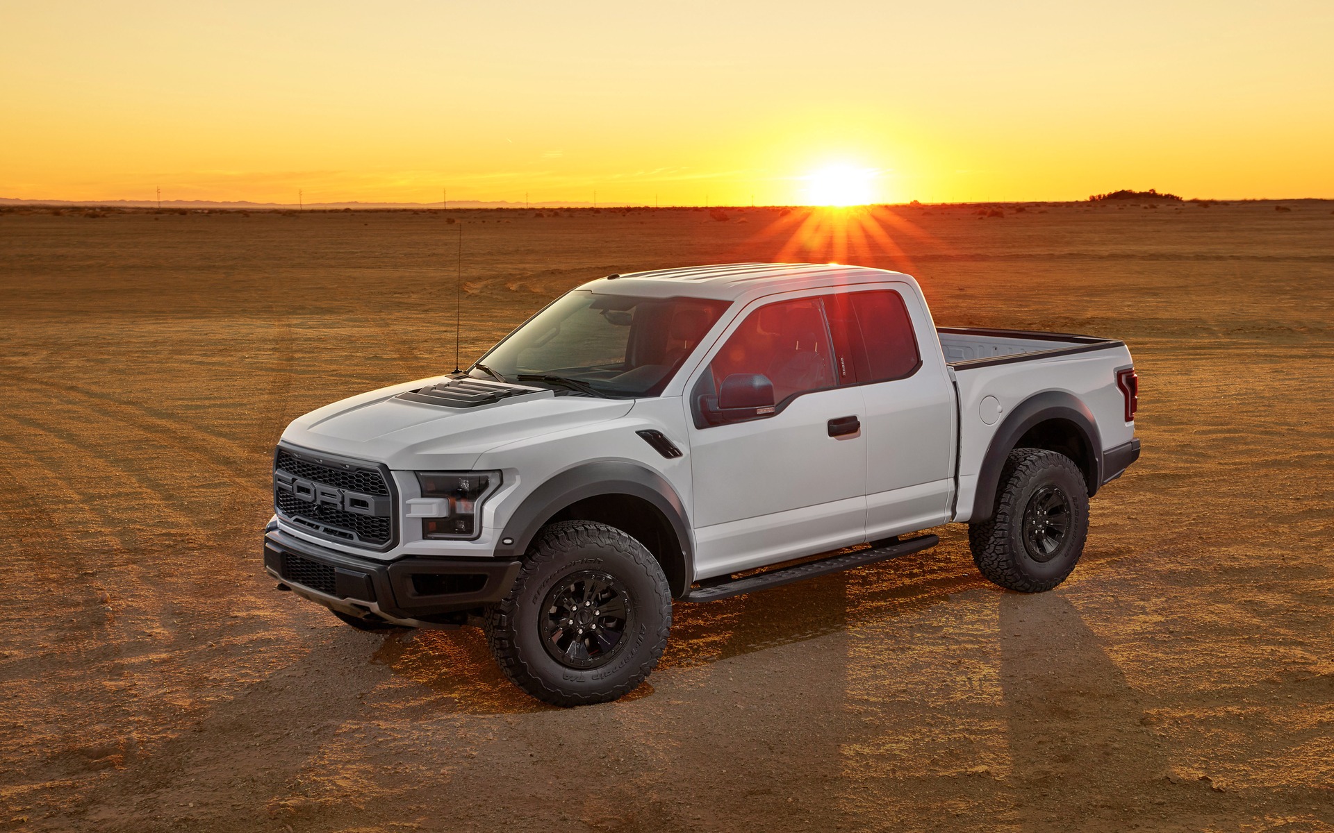 Форт раптор. Форд ф150 Раптор. Форд f150 Раптор. Ford f150 Raptor 2017. Форд f 150 Раптор 2017.