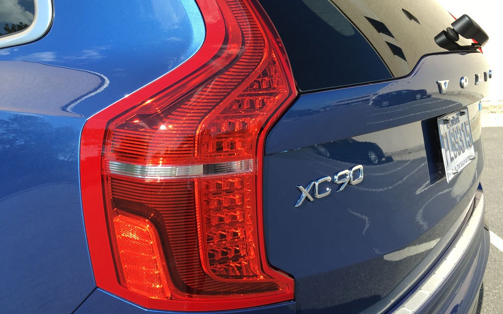 2016 Volvo XC90 R Design