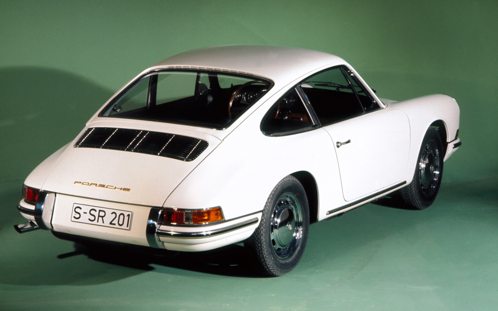 1964 Porsche 911: The Porsche 911… An icon, a legend. We all want one. 