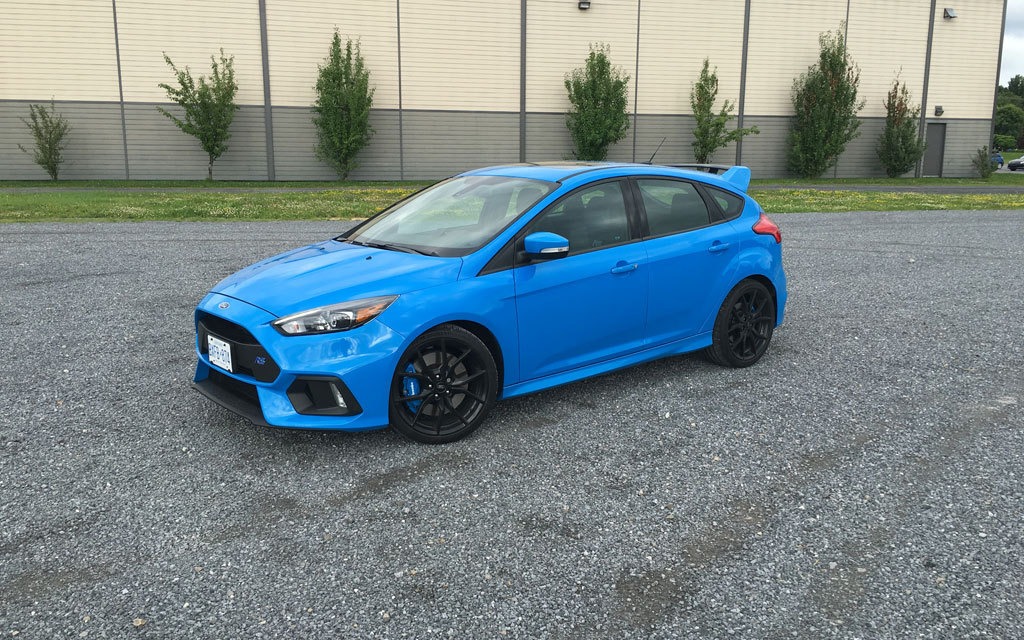 This 2024 Ford Focus RS Digital Concept Is A Hot Hatch That's Ready to  Rumble