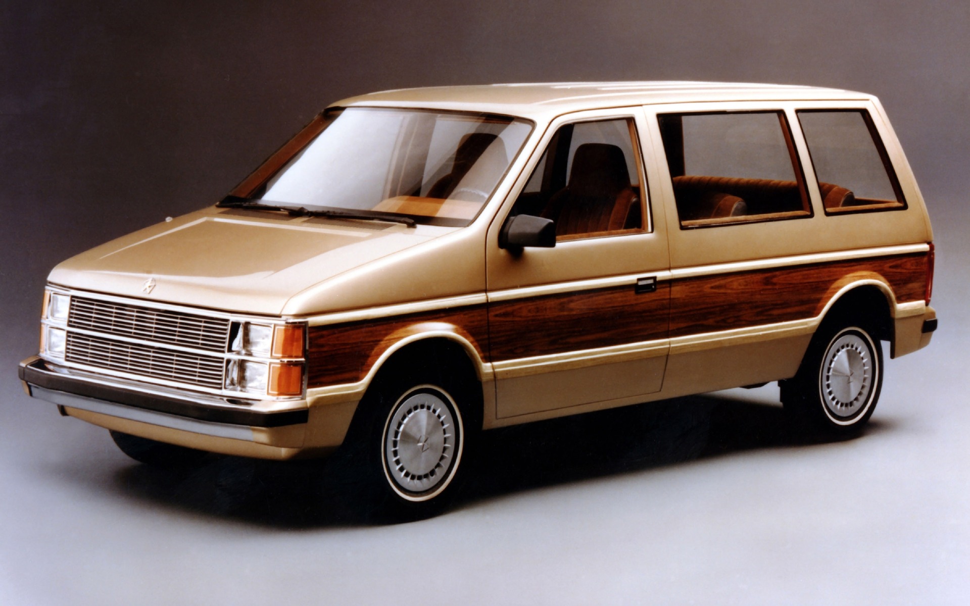 Dodge Caravan 1984