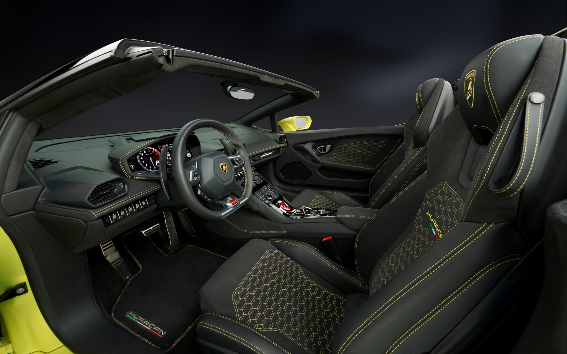 <p>Lamborghini Hurac&aacute;n RWD Spyder</p>