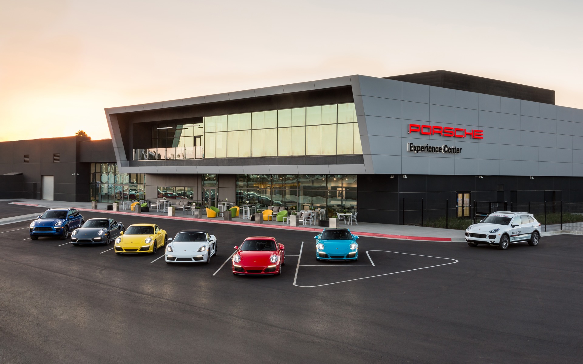 <p>Le Porsche Experience Center de Carson, en Californie.</p>