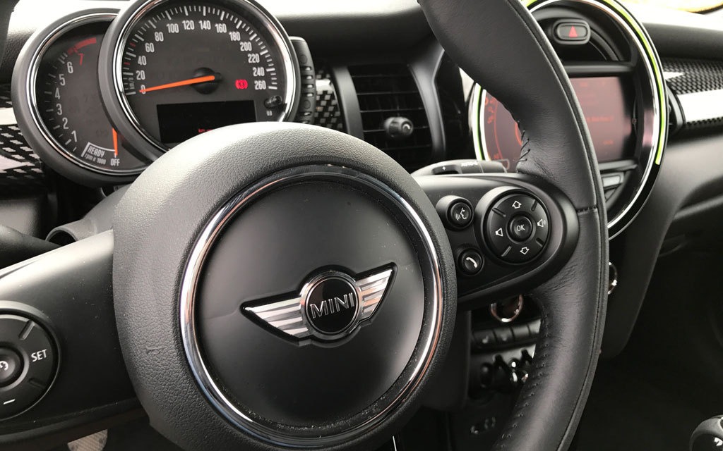 <p>2016 MINI Cooper S Convertible</p>