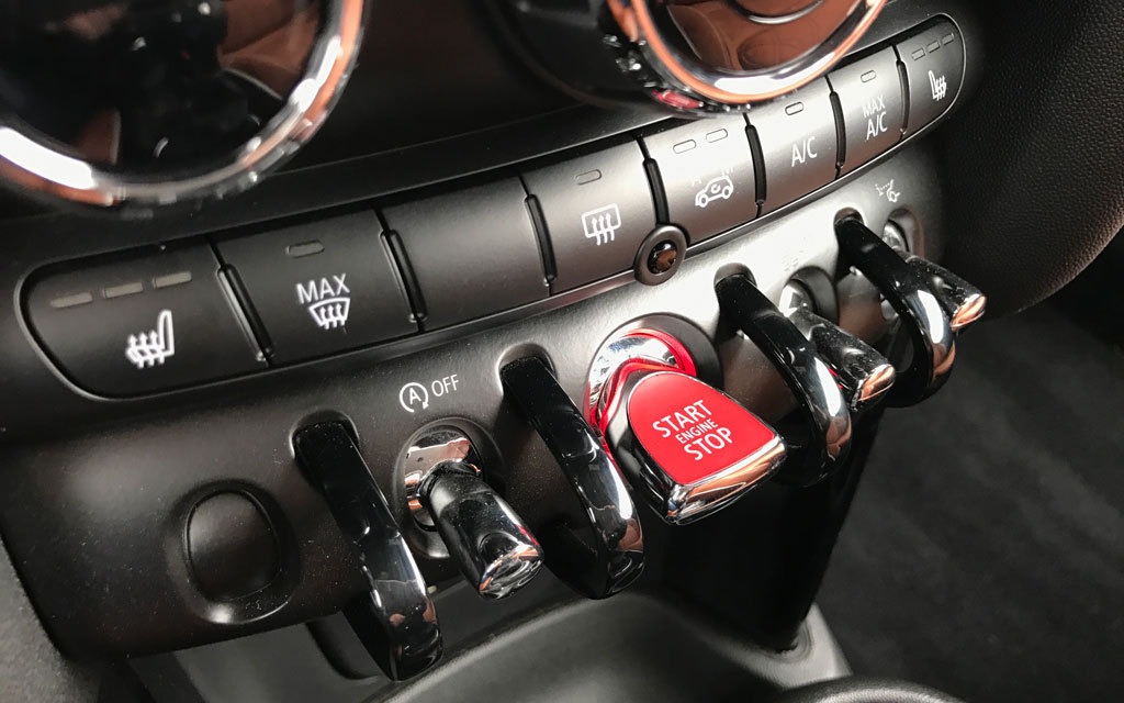<p>2016 MINI Cooper S Convertible</p>